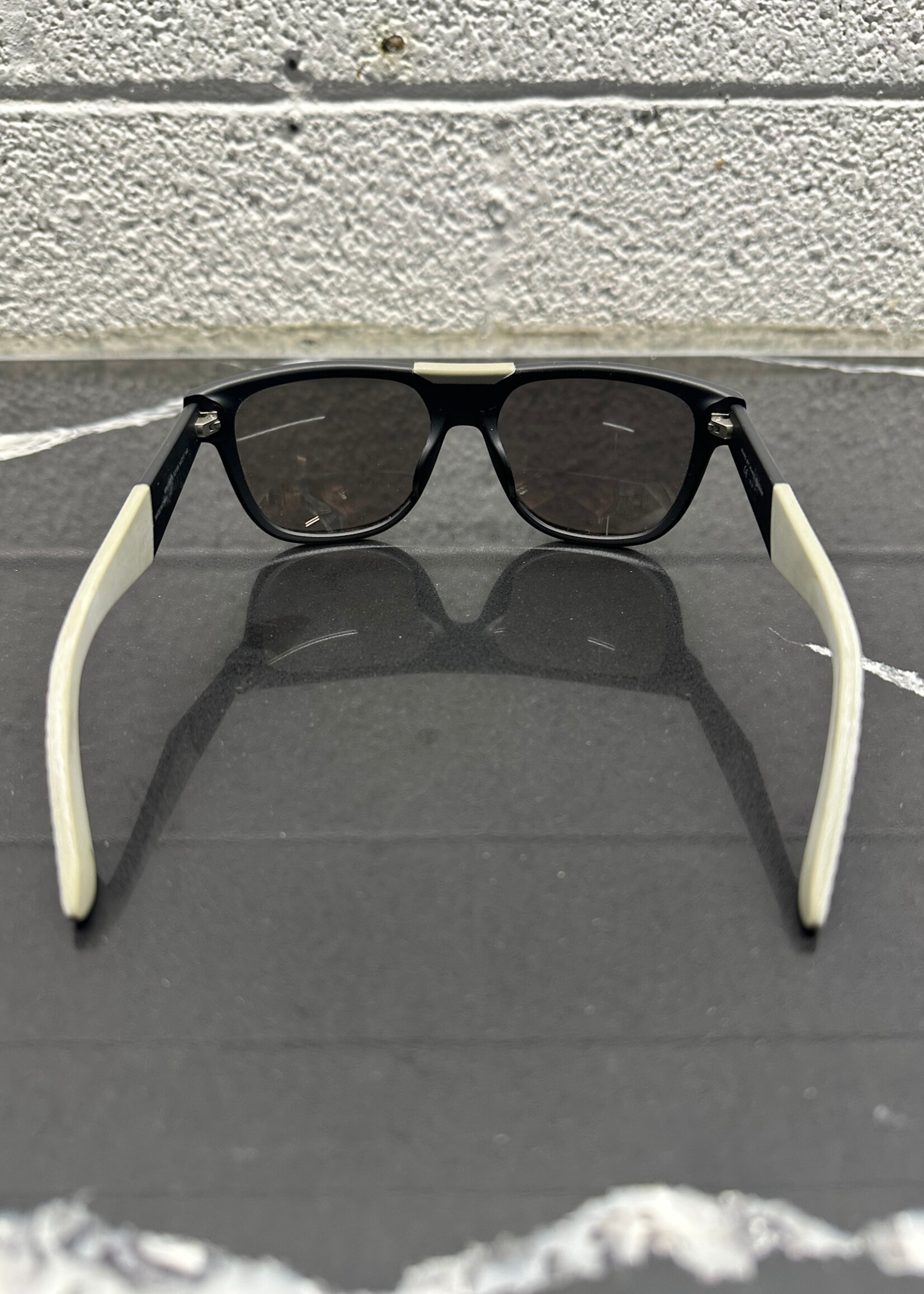 MARC JACOBS BLACK/GREY FRAMES