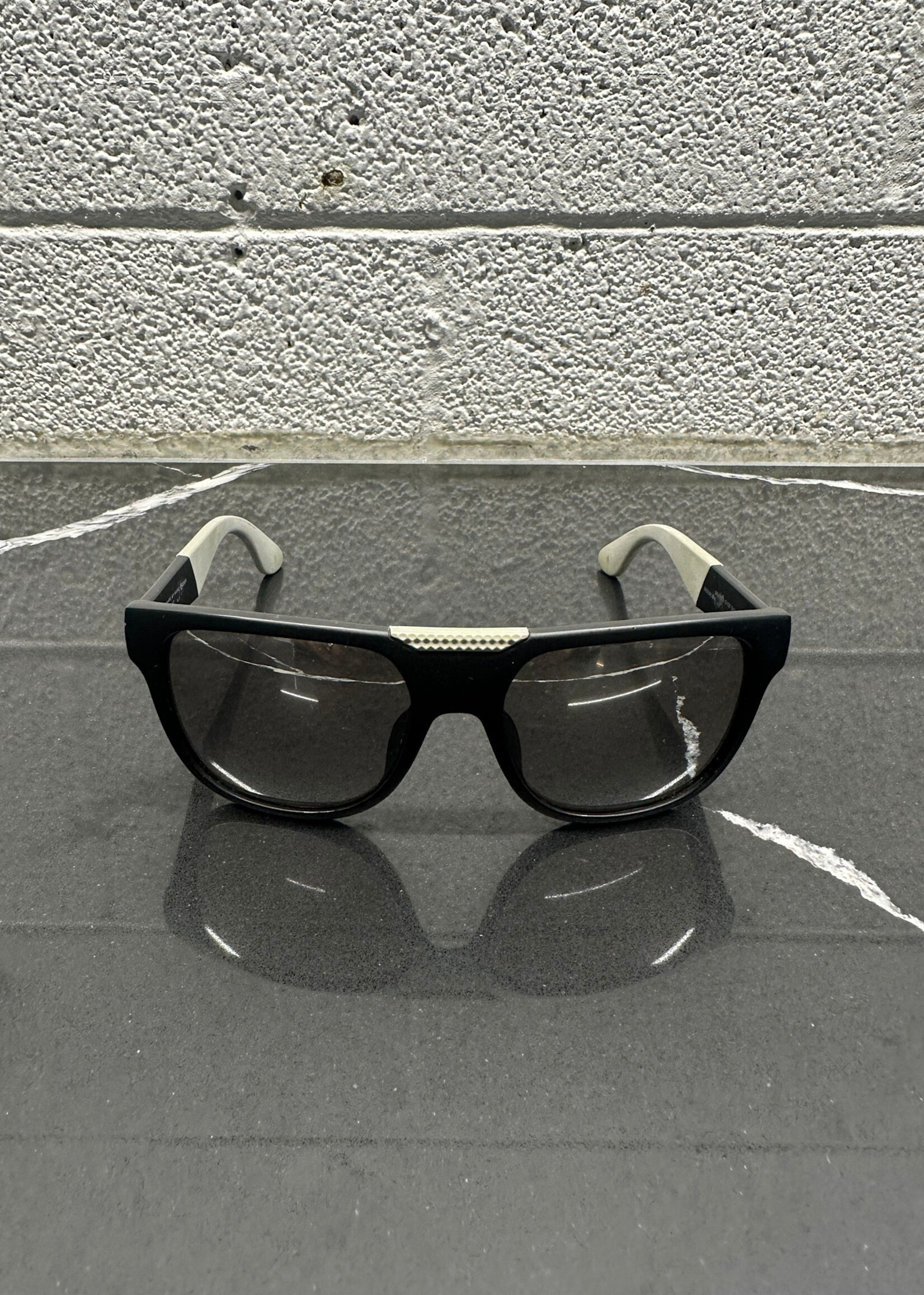 MARC JACOBS BLACK/GREY FRAMES