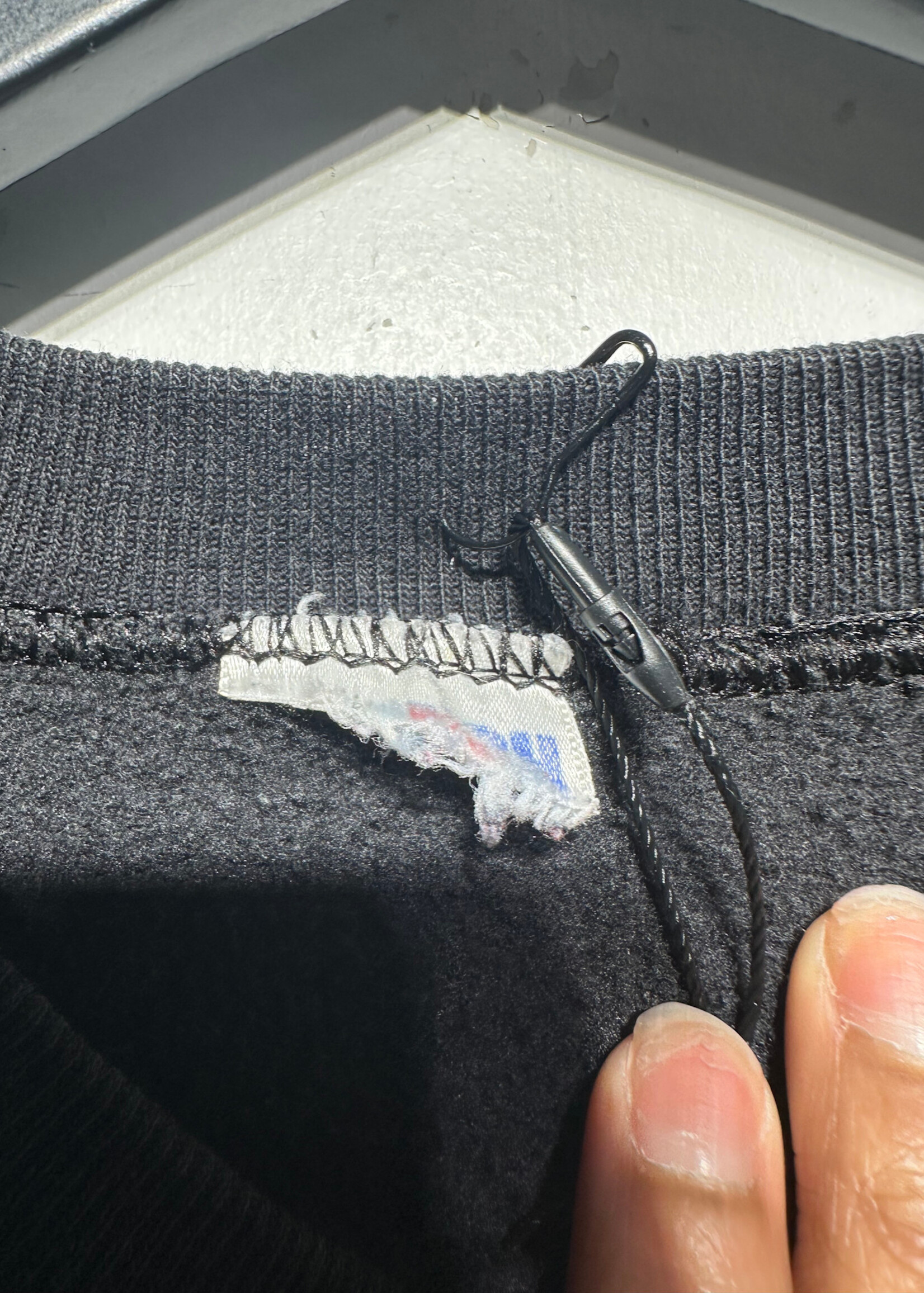 Pittsburgh Penguins Vintage Black Crew As Is XL