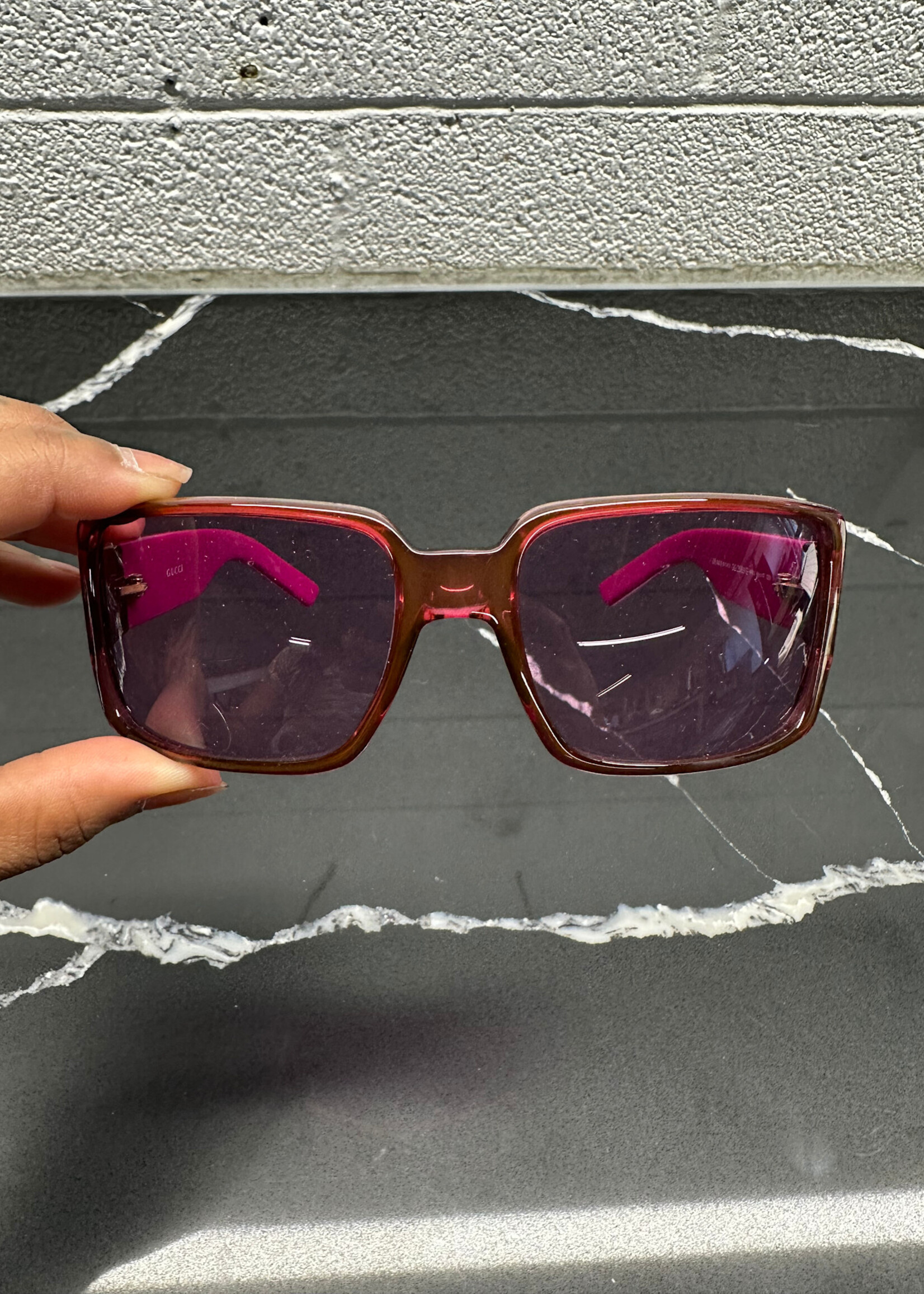 Gucci Y2K GG2563 W CASE