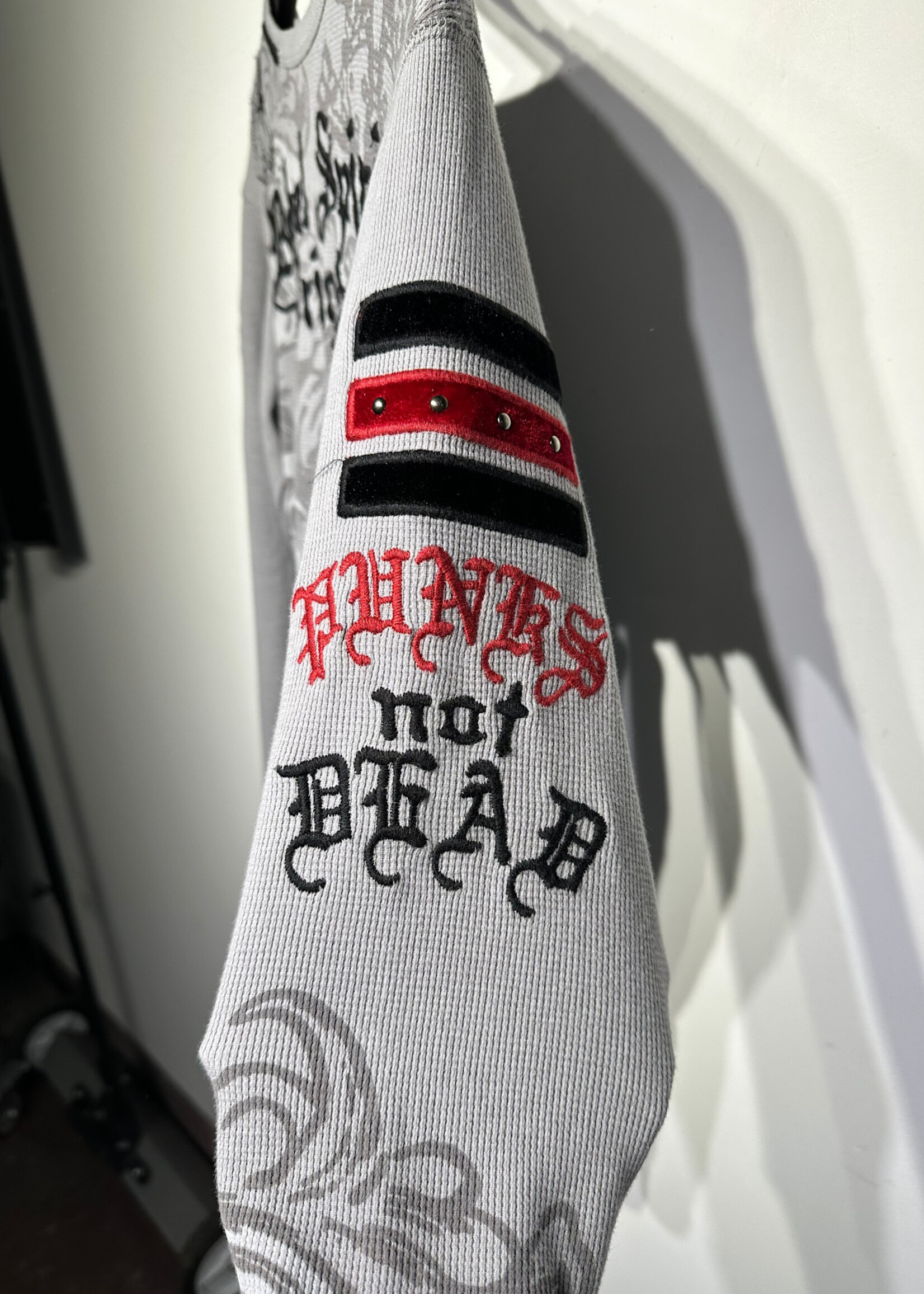 Rebel Spirit Grey Y2k Ebriodered L/S Macs S