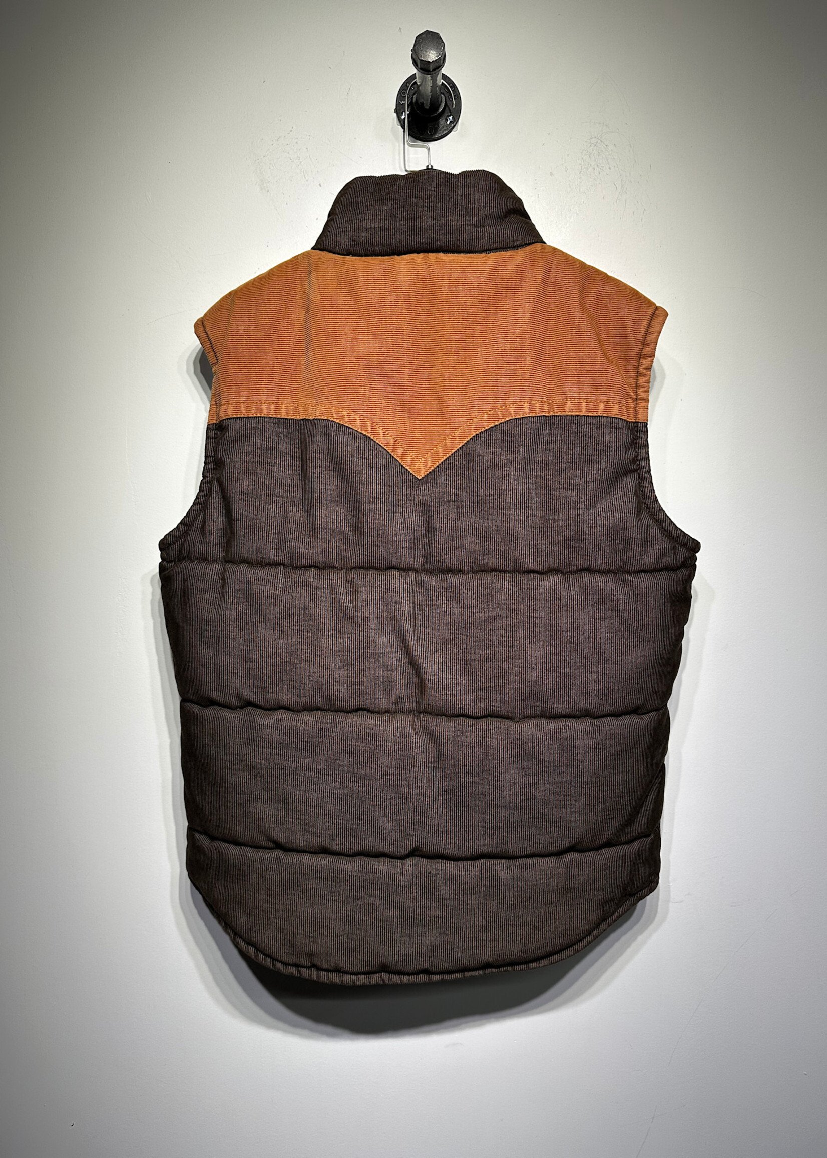 TRUE RELIGION TWO TONED CORDUROY VEST XL