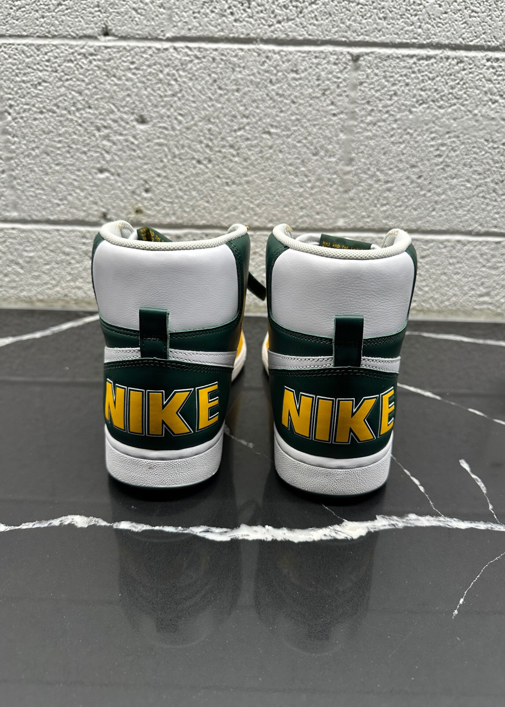 DS Nike Terminator Hi Seattle Masc 10