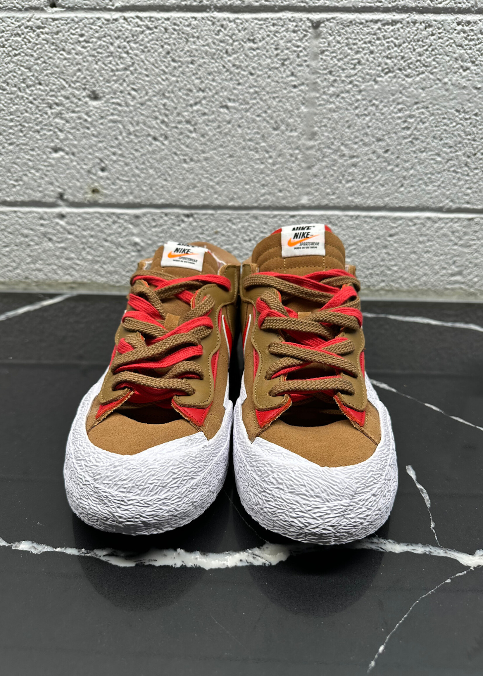 DS Nike Blazer Sacai Brown/Red 10