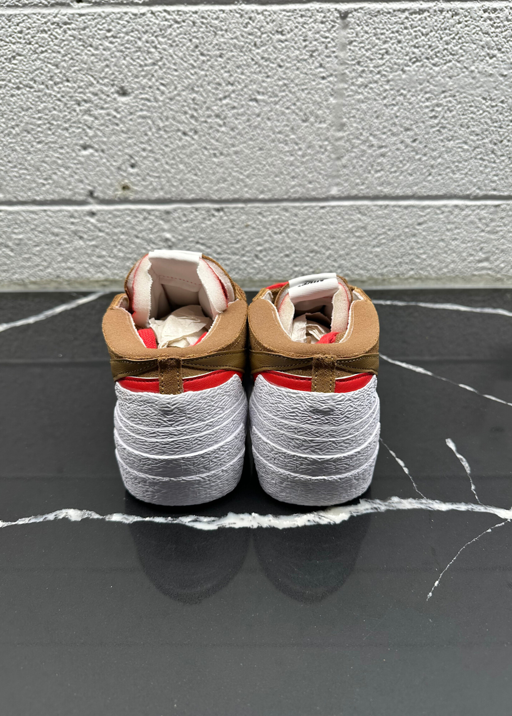 DS Nike Blazer Sacai Brown/Red 10