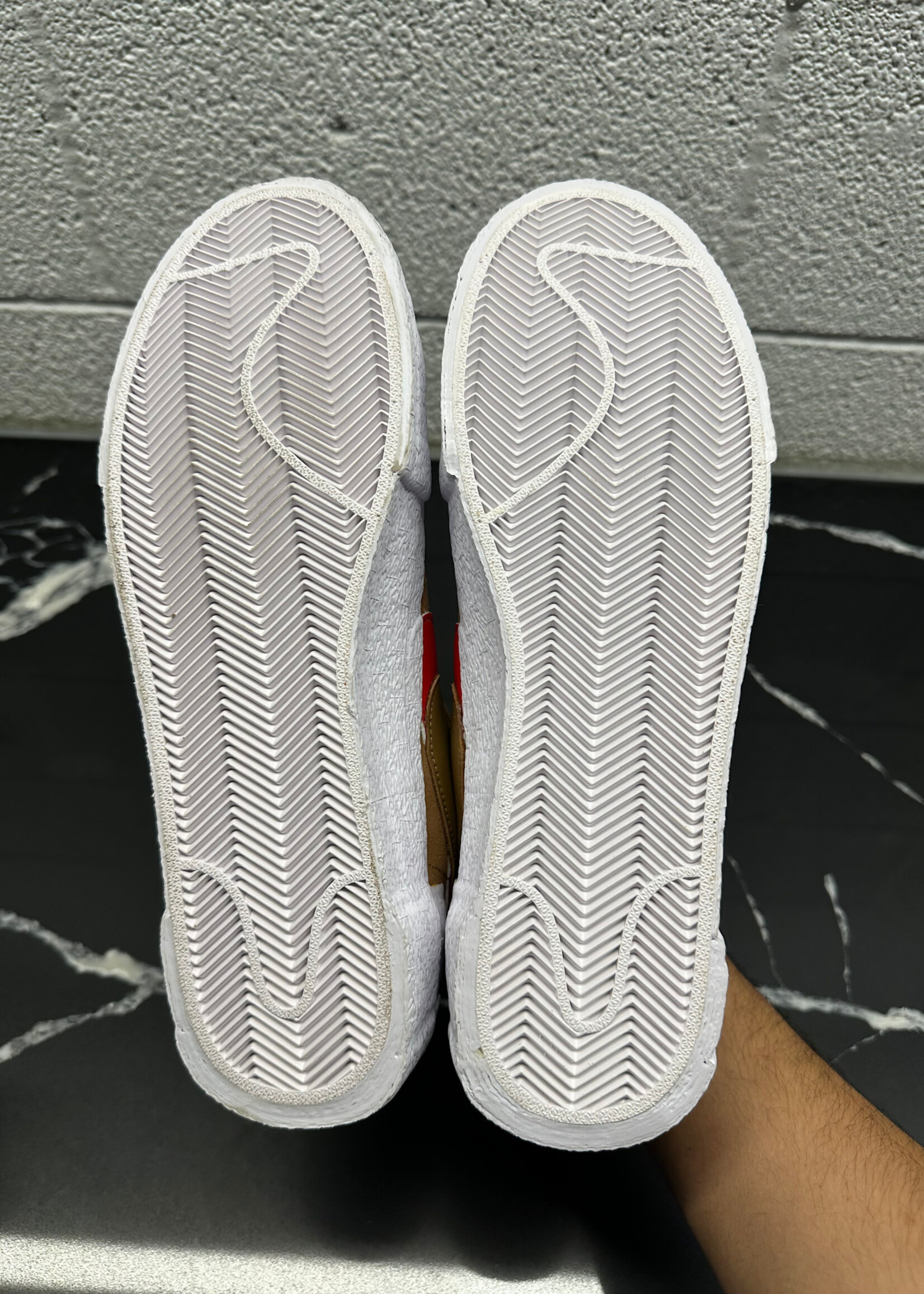 DS Nike Blazer Sacai Brown/Red 10