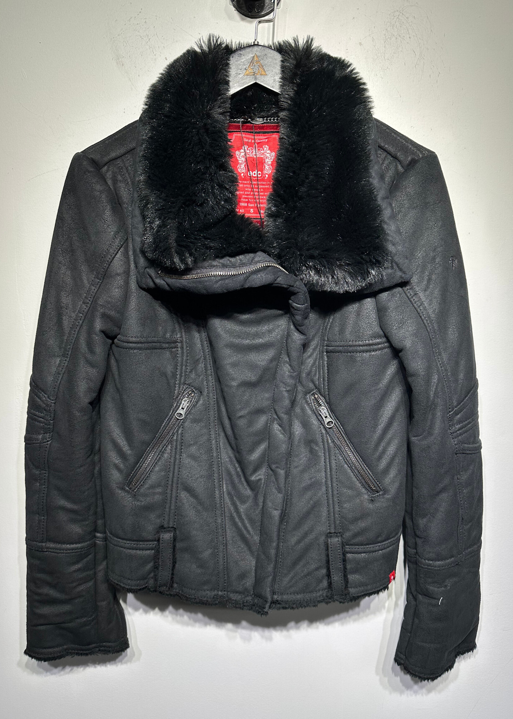EDC Black Faux Fur Jacket Fem S