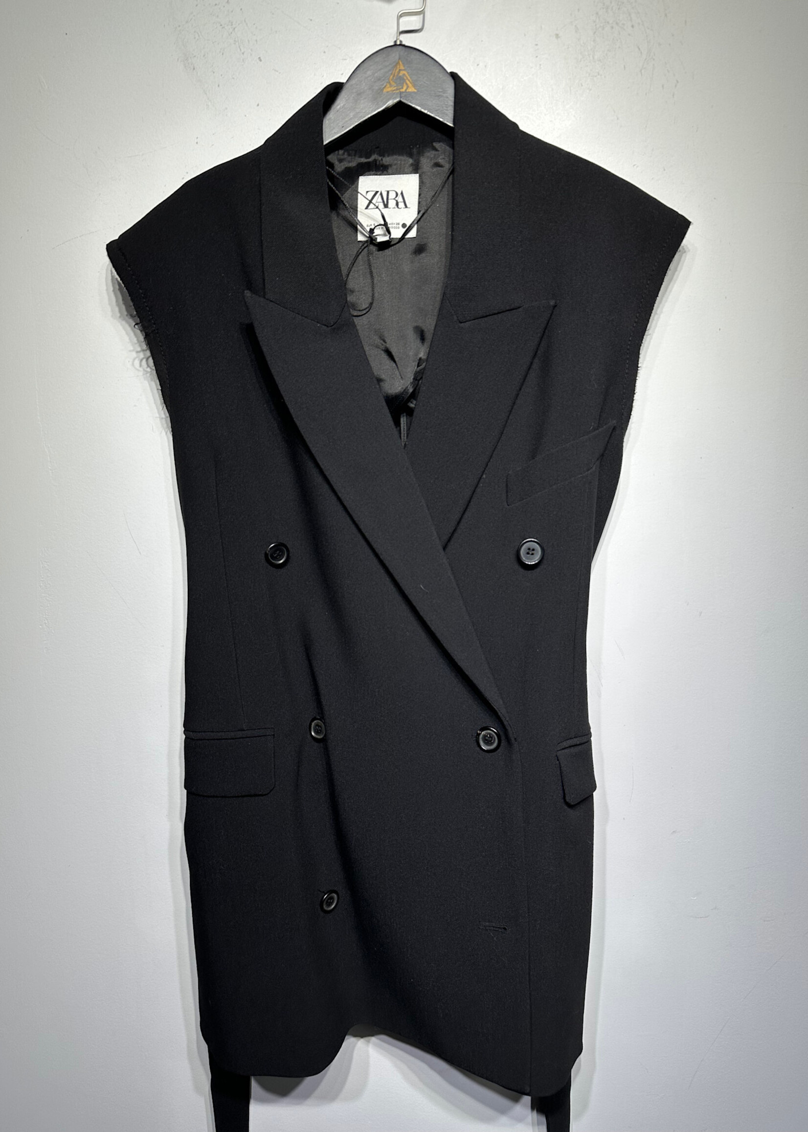 Zara Black Cutoff Blazer S