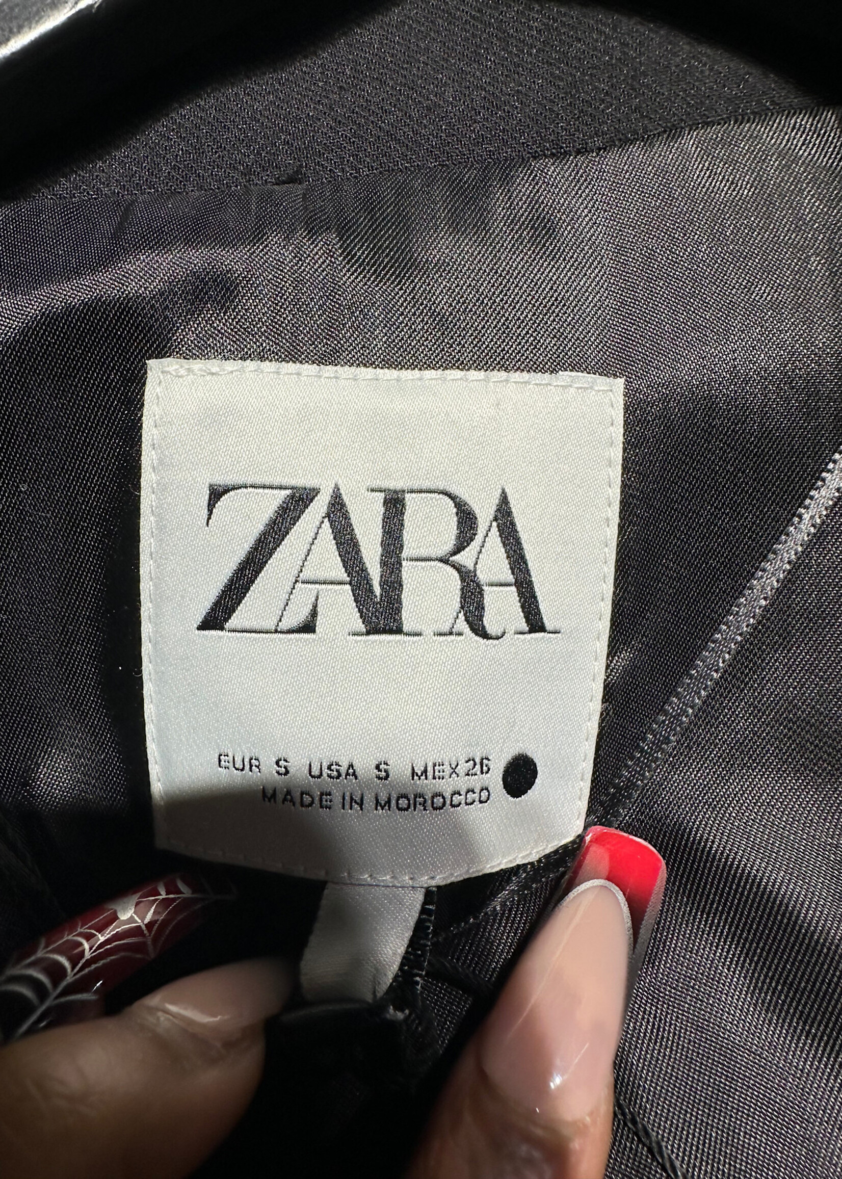 Zara Black Cutoff Blazer S