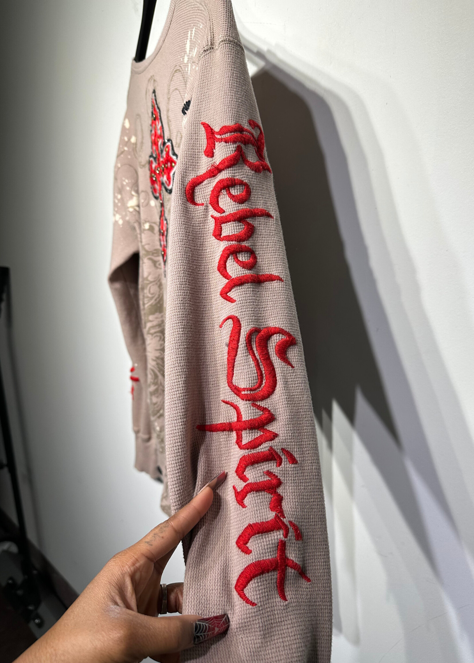 Rebel Sky Y2k Cross Embriodered L/S Masc Xl AS IS