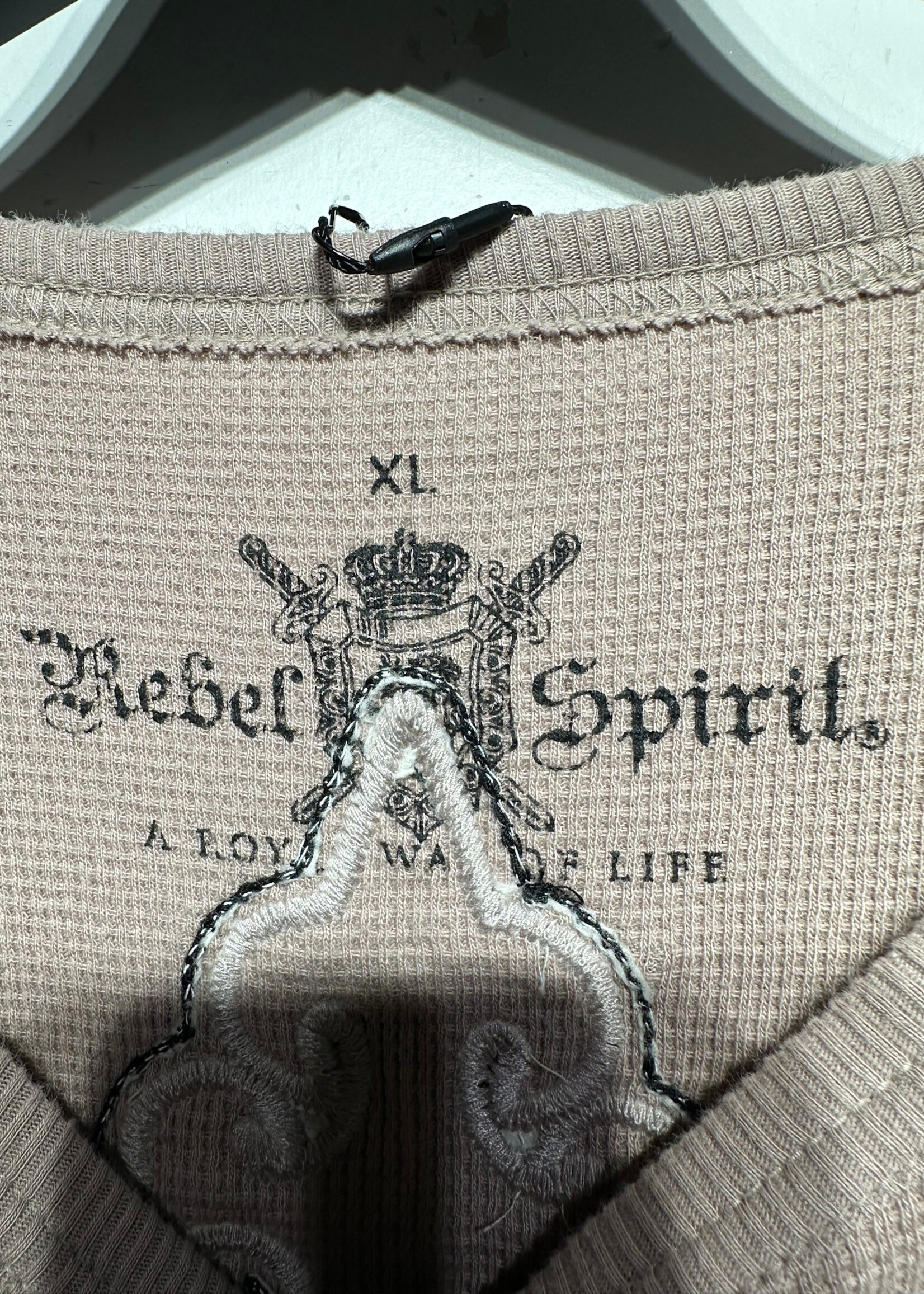 Rebel Sky Y2k Cross Embriodered L/S Masc Xl AS IS