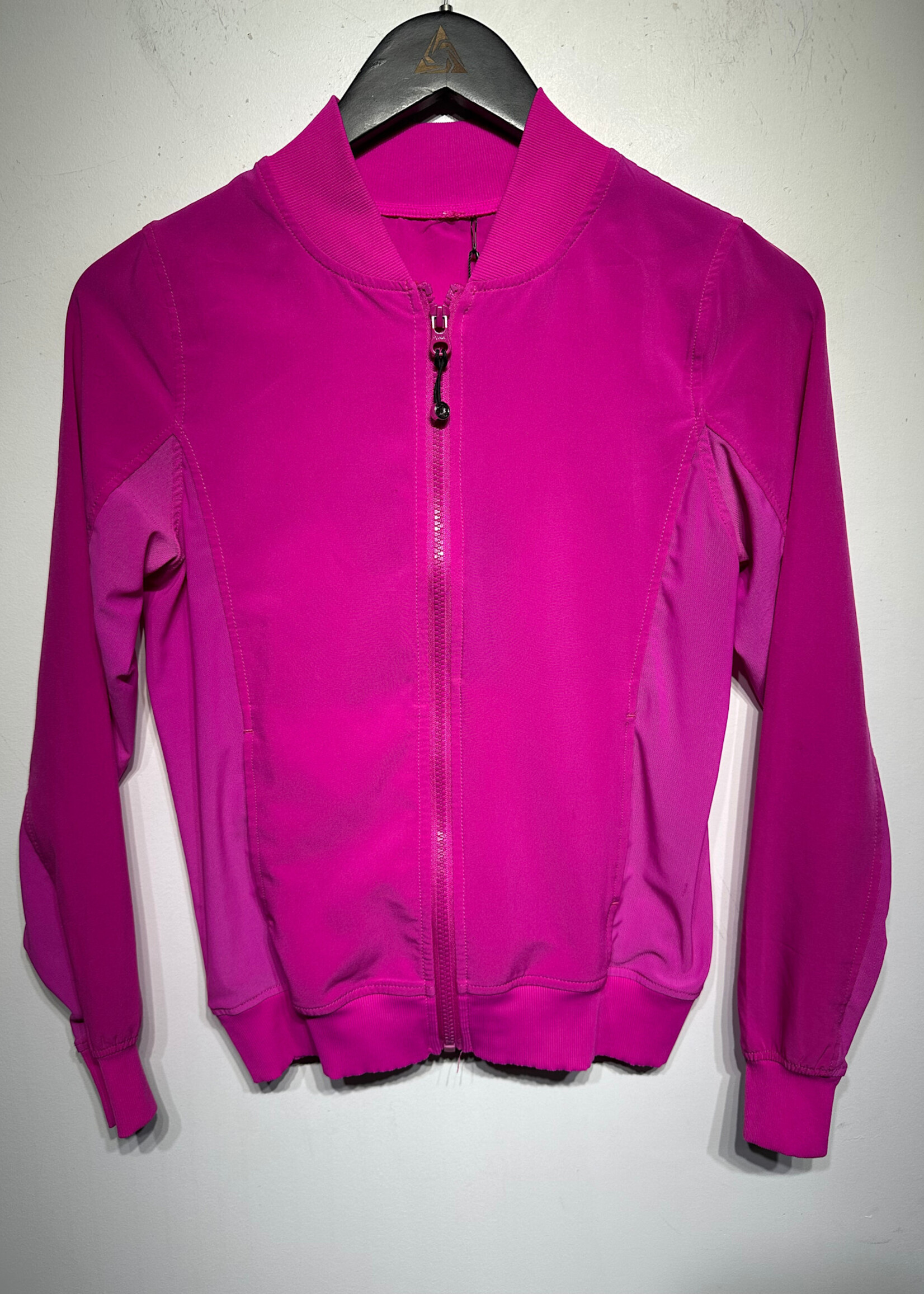 Lululemon Pink Athletic Z/U S