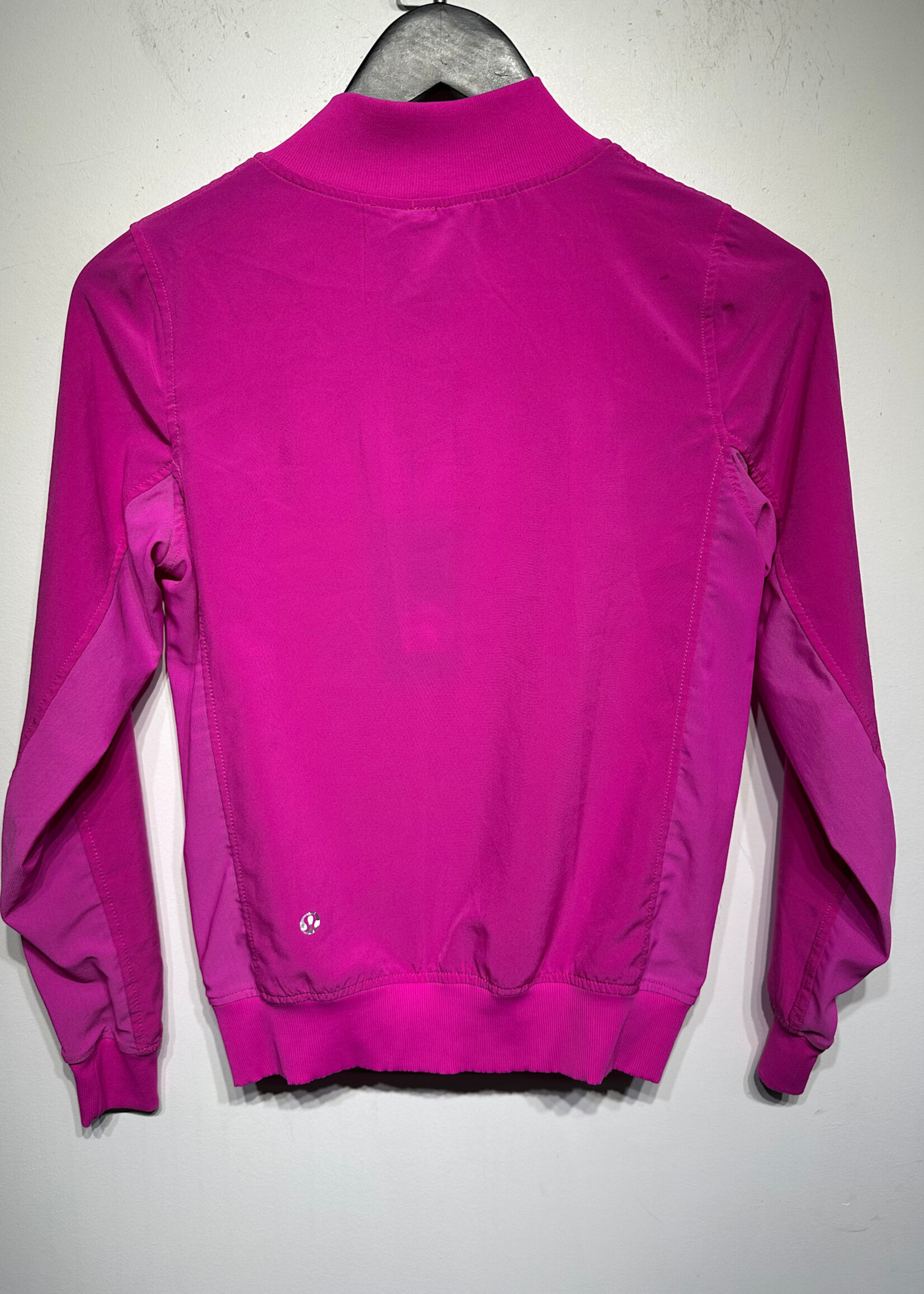 Lululemon Pink Athletic Z/U S