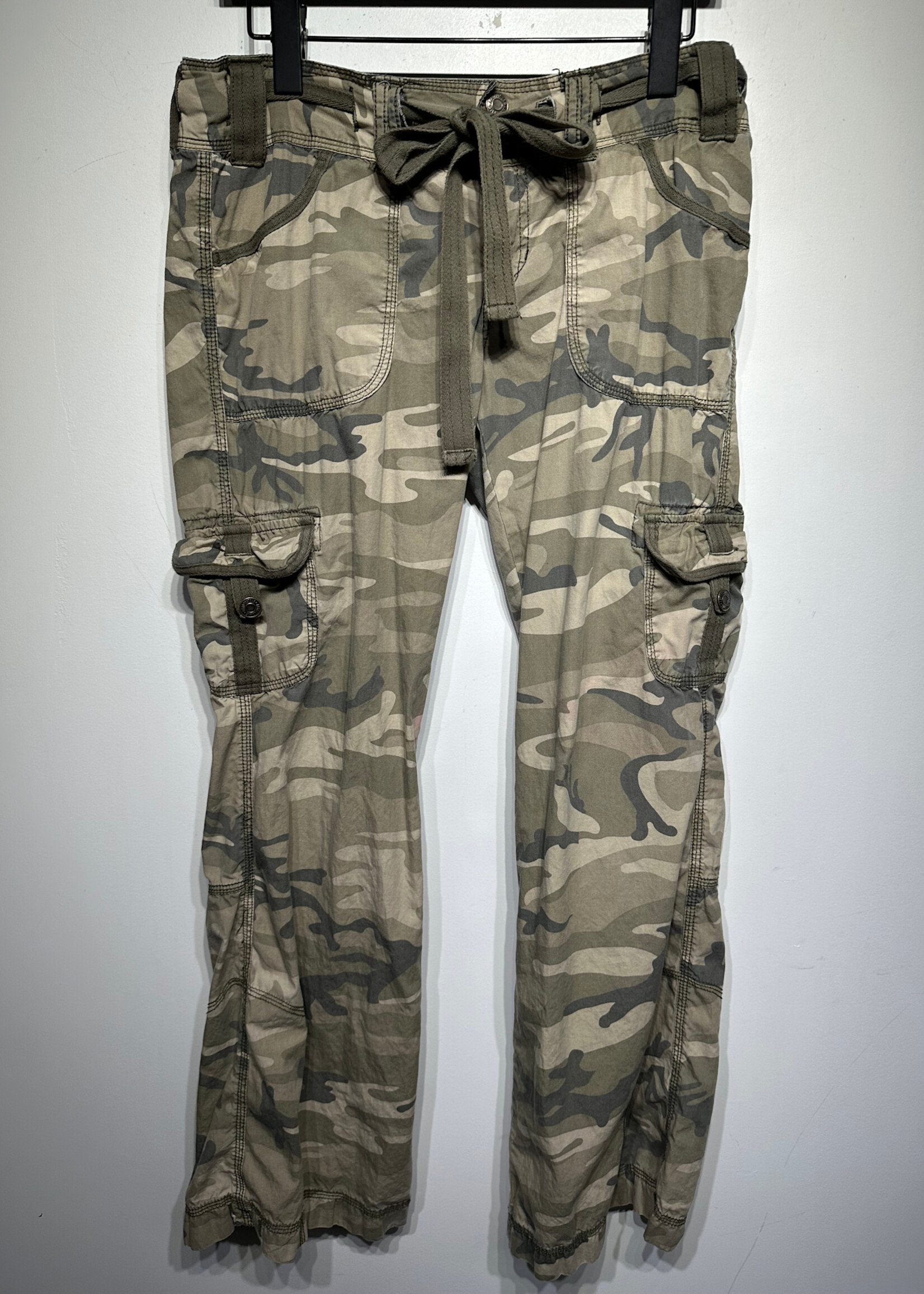 Aeropostale Camo Cargos 29