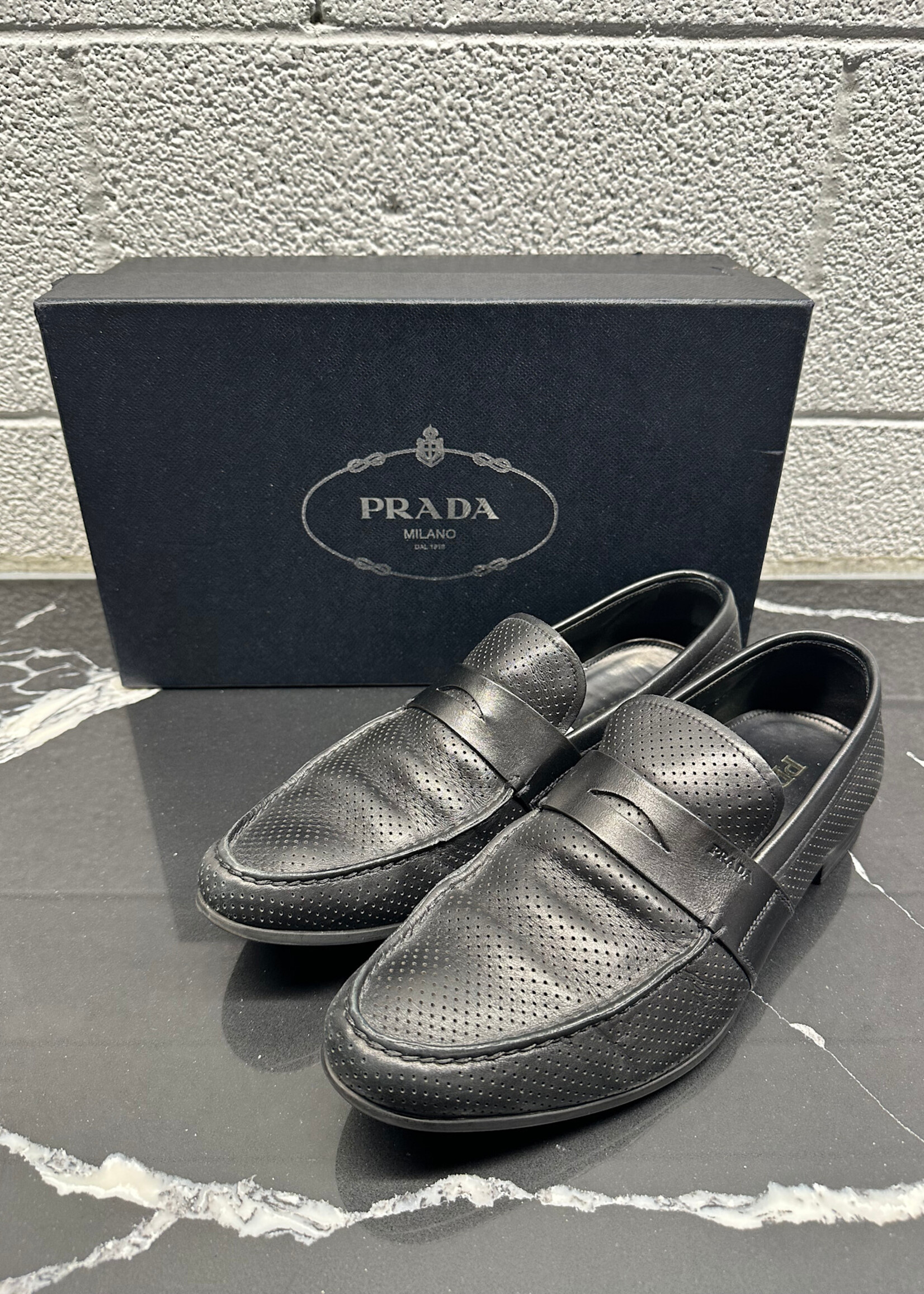 Prada Black Leather Loafers W/Box Masc 8