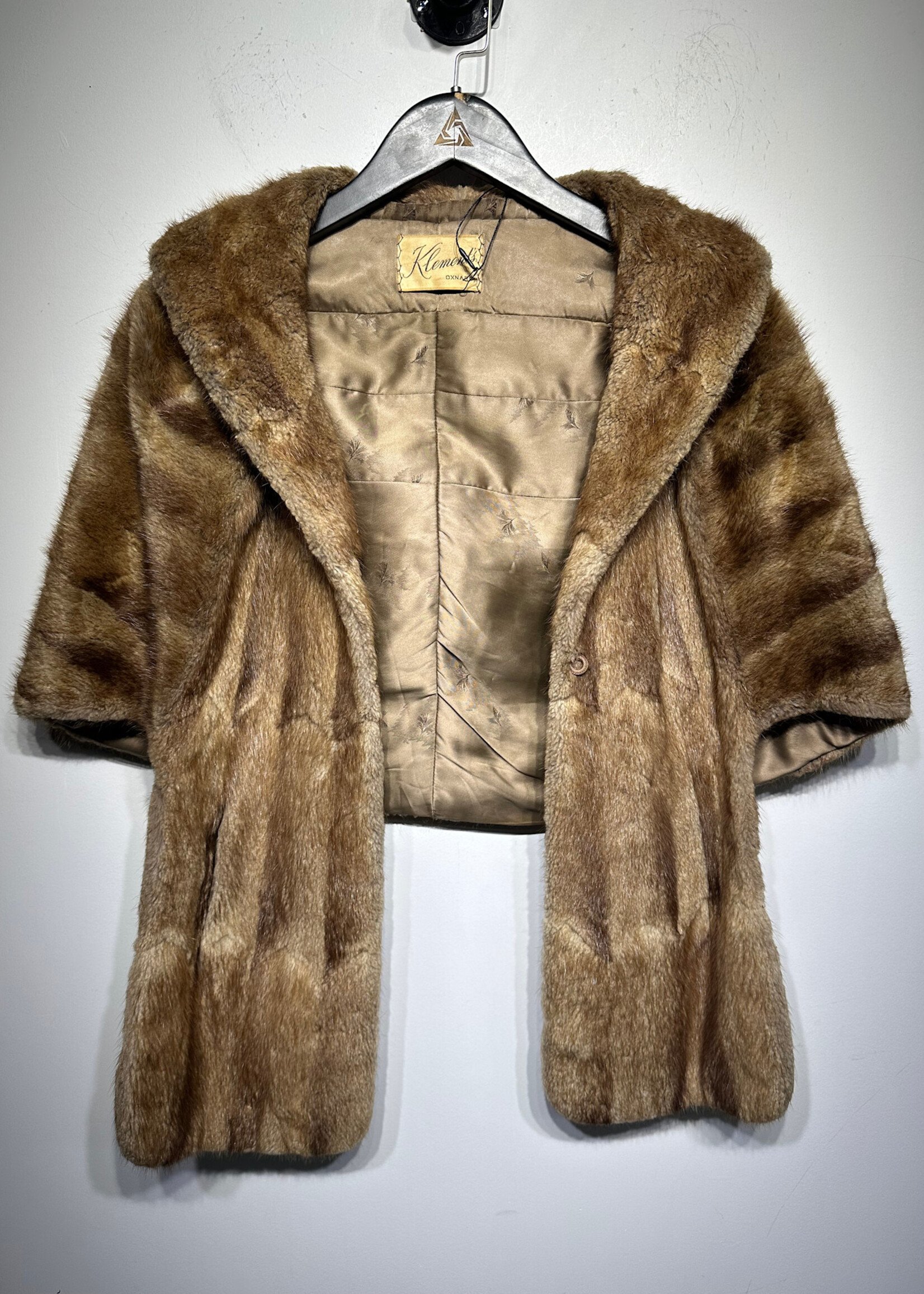 Klements Fur Shawl OS