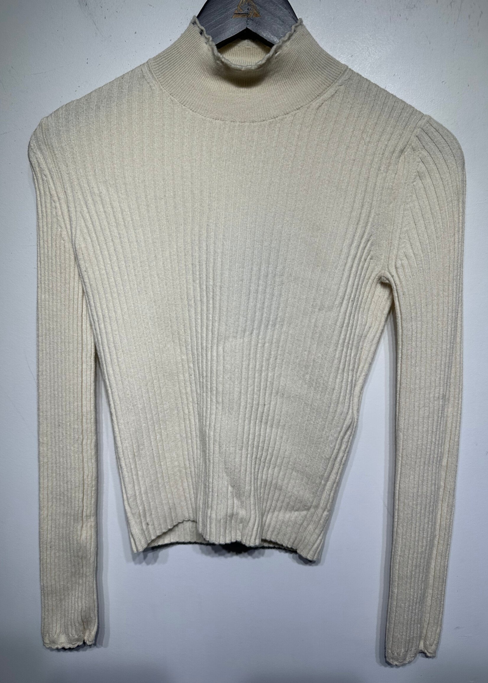 CHLOE WHITE RIBBED SWEATER L