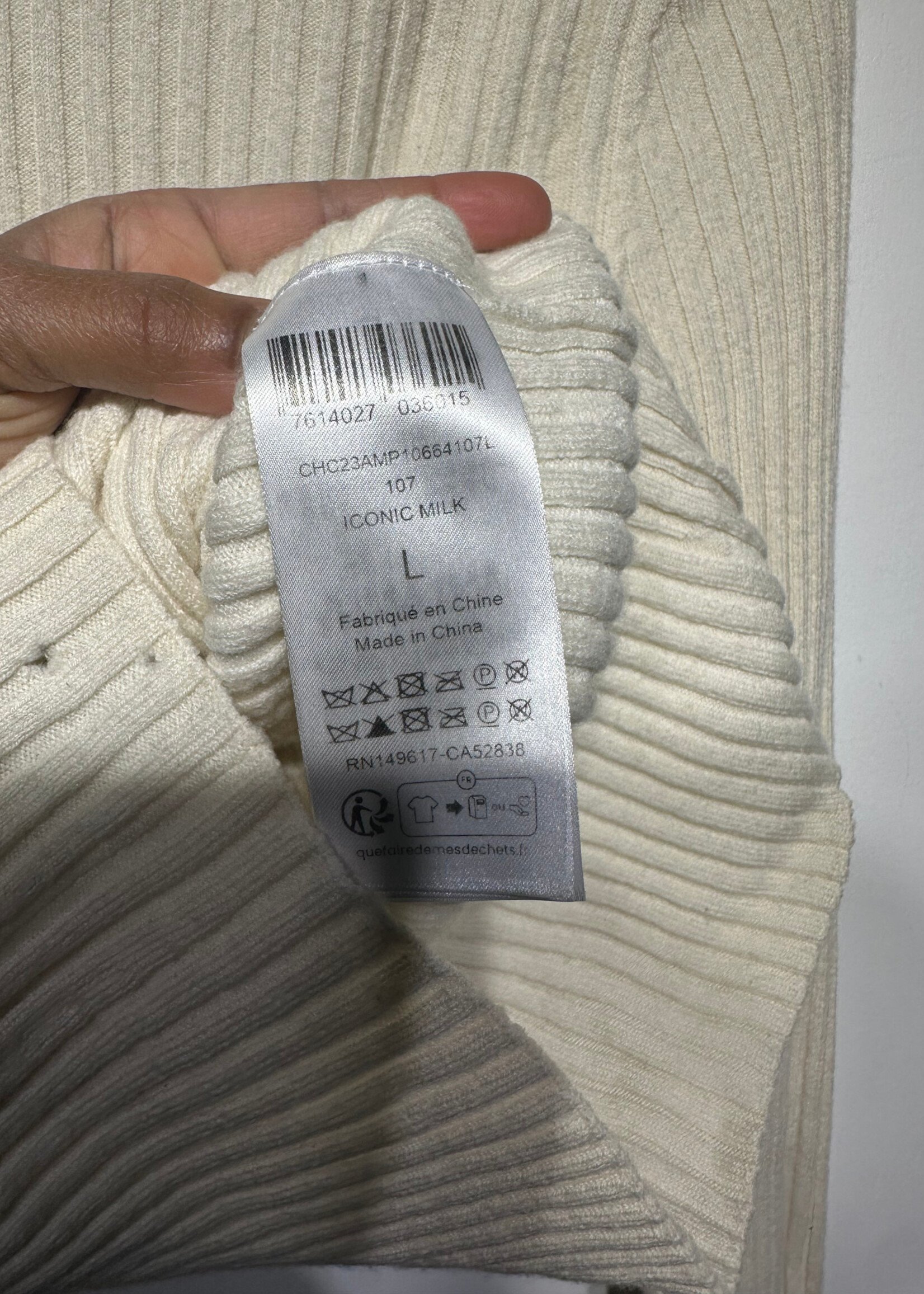 CHLOE WHITE RIBBED SWEATER L