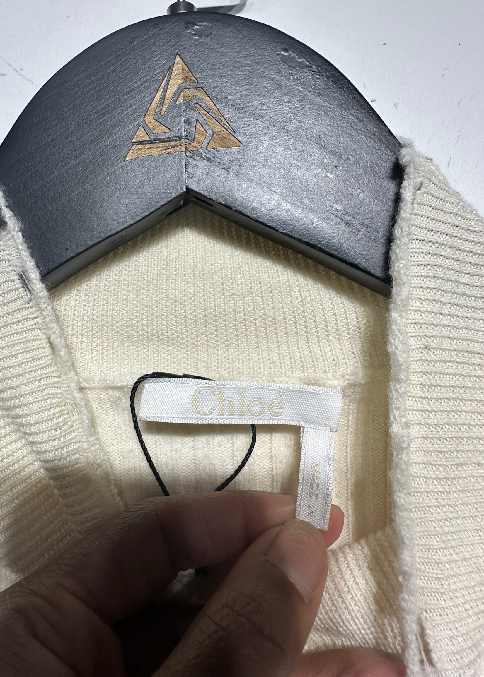 CHLOE WHITE RIBBED SWEATER L