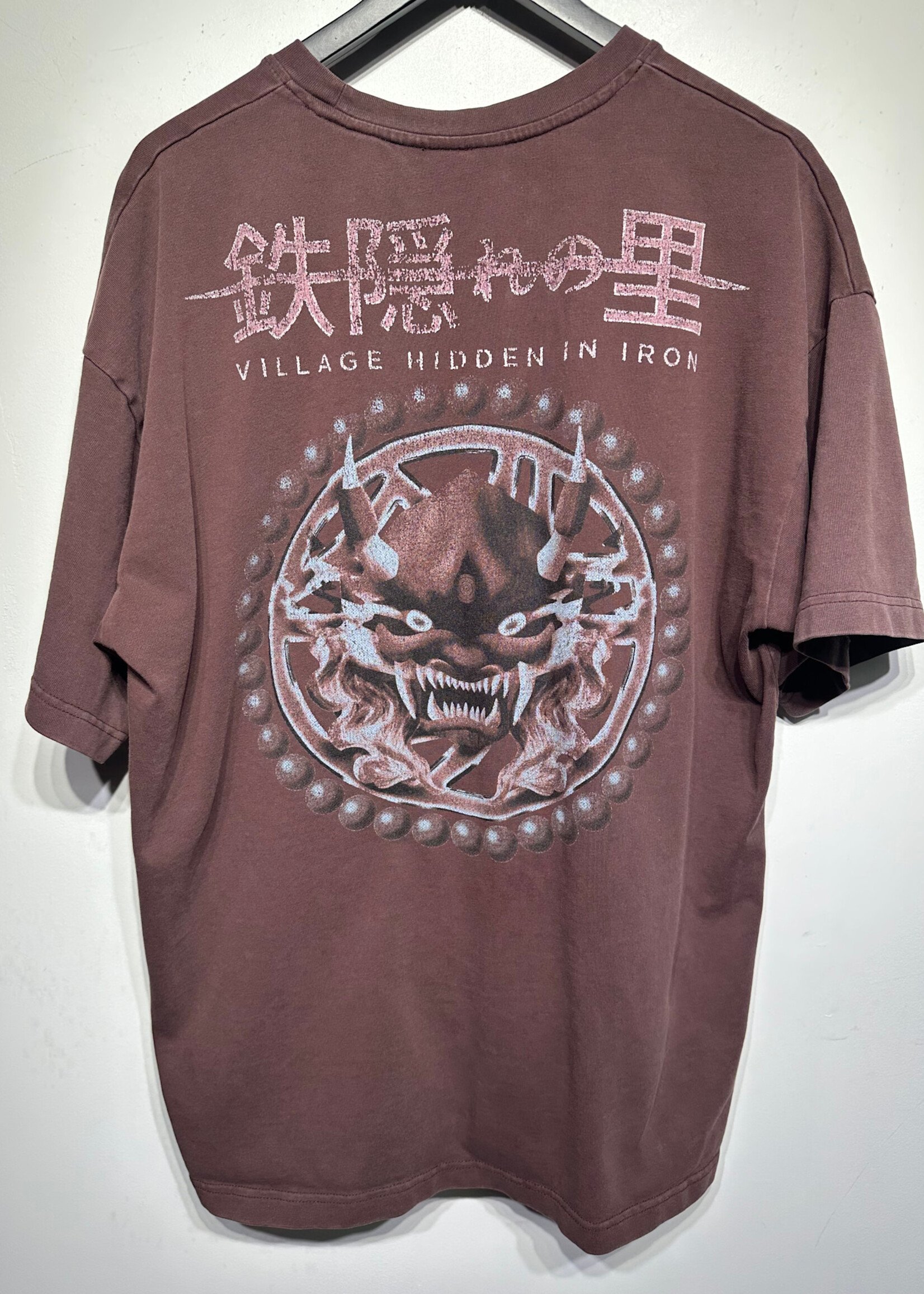 VILLAGE HIDDEN IN IRON MAROON KANJI TEE XL