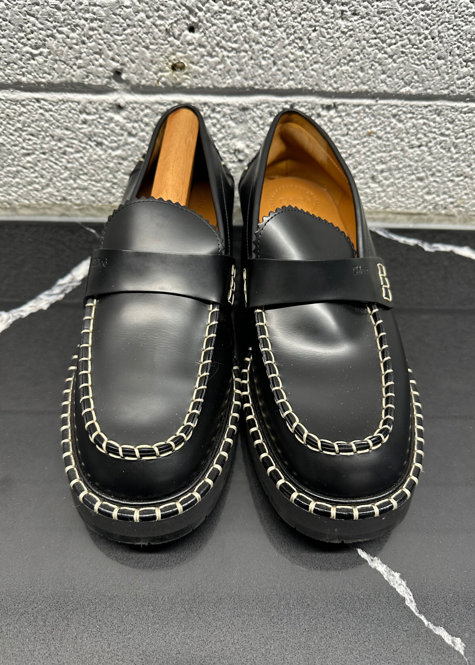 Chloe Black Noua Loafers Masc 7 Fem 8.5 AS IS