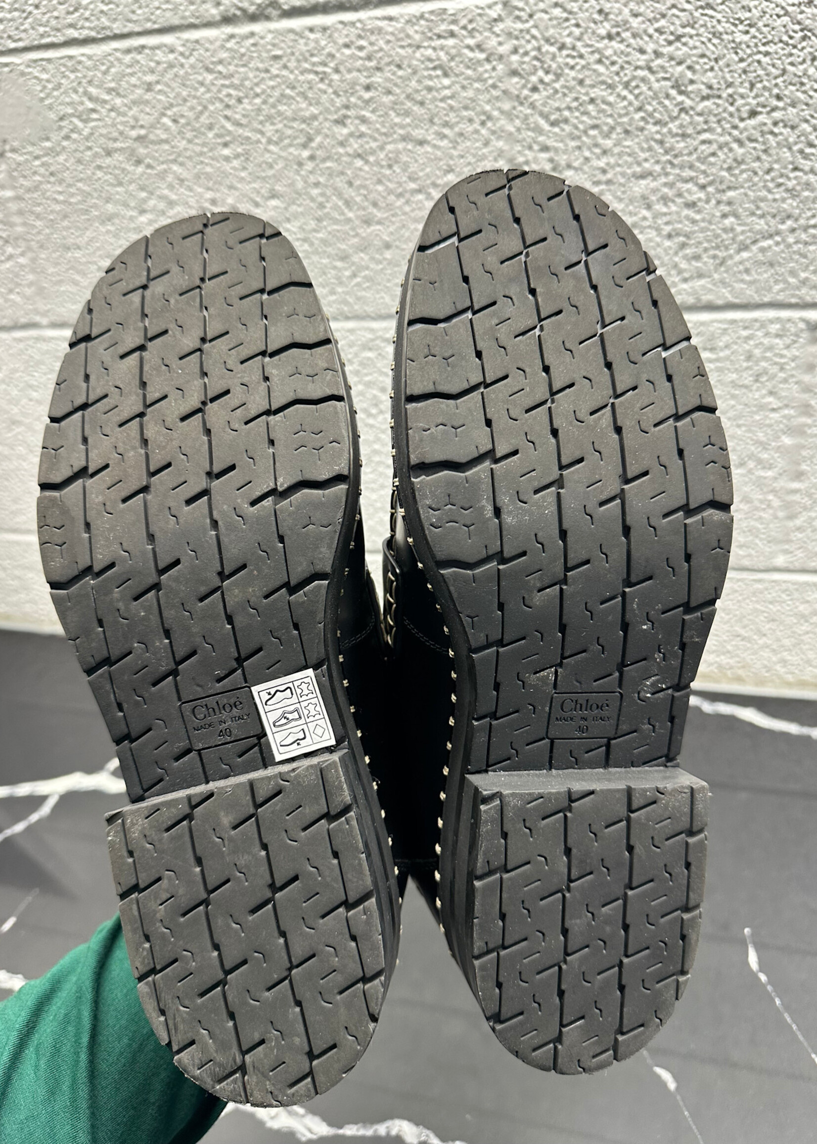 Chloe Black Noua Loafers Masc 7 Fem 8.5 AS IS