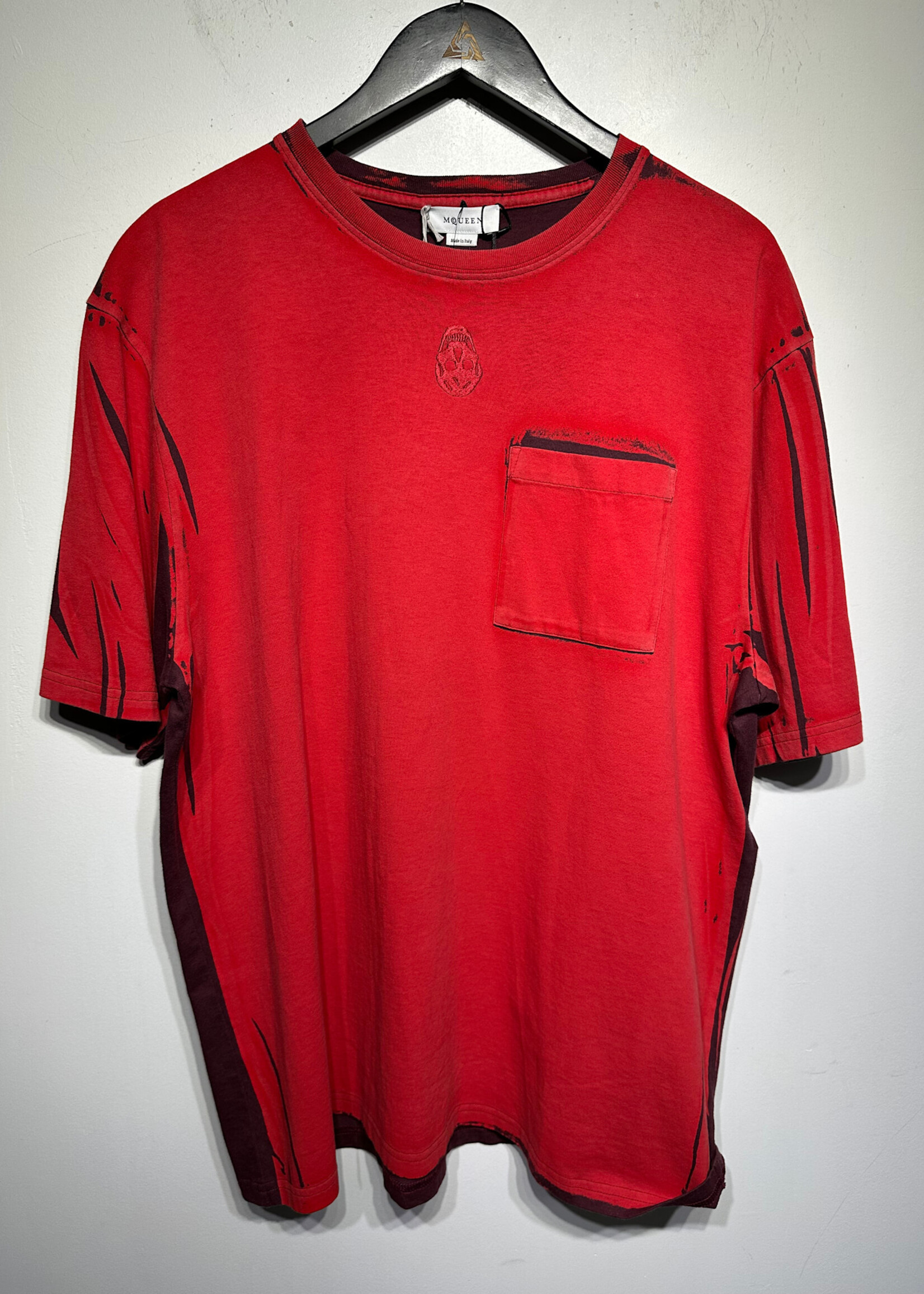 Mcqueen Red/Burgendy Center Skull Tee Masc M Fits L