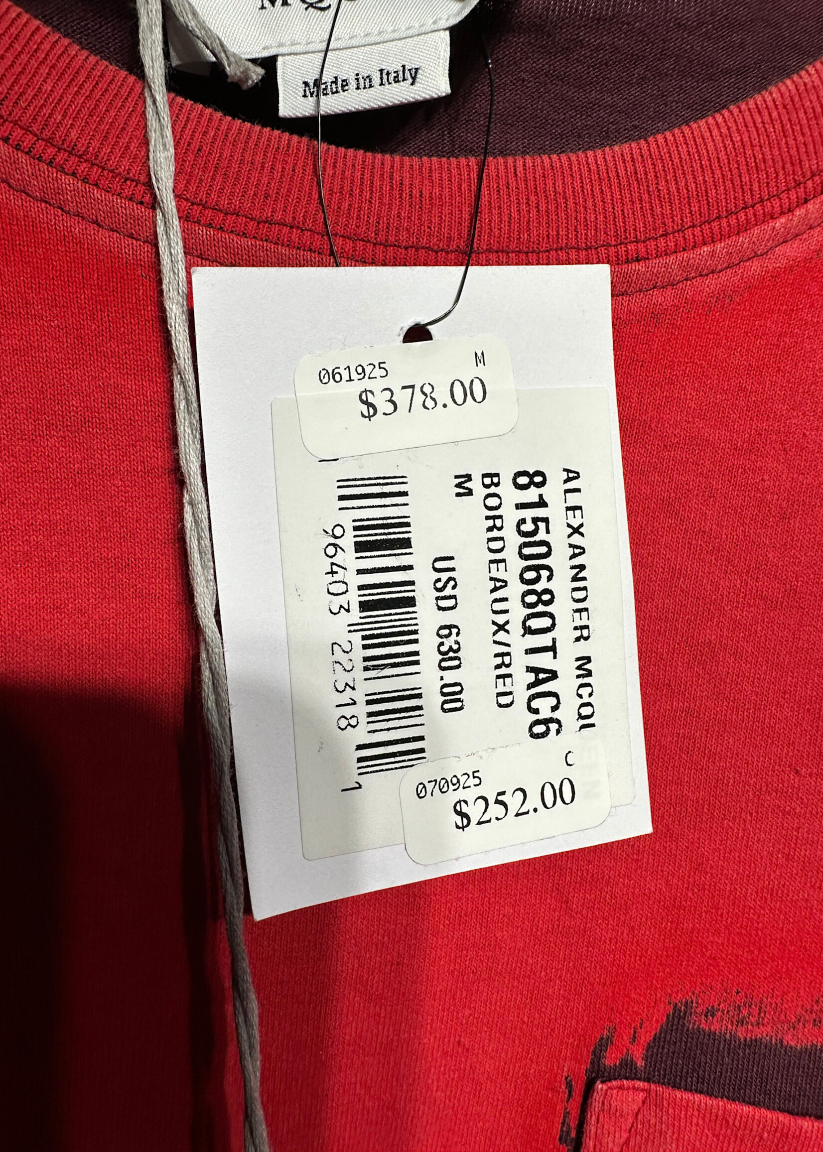 Mcqueen Red/Burgendy Center Skull Tee Masc M Fits L