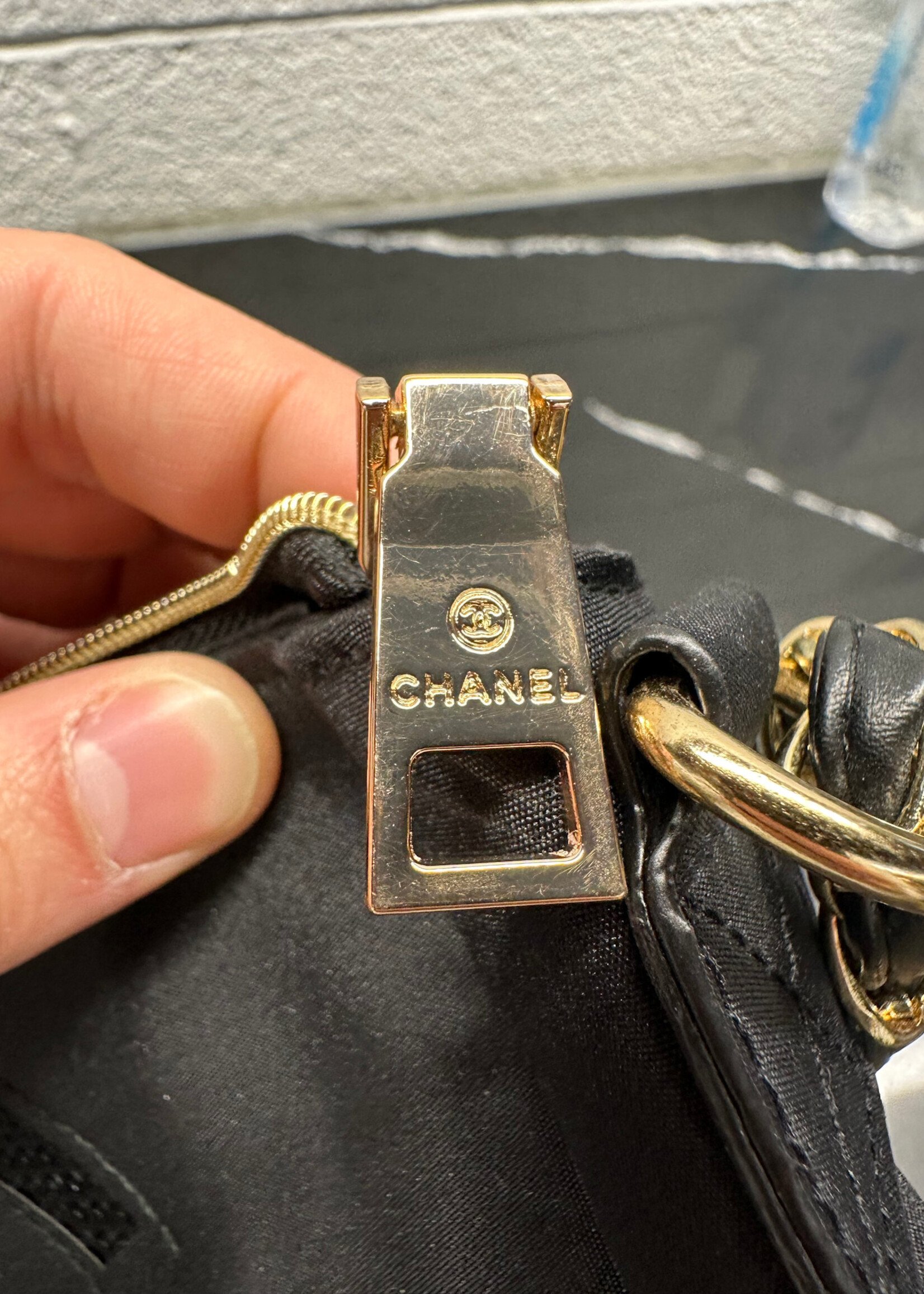 CHANEL BLACK NYLON PARFUM BAG OS