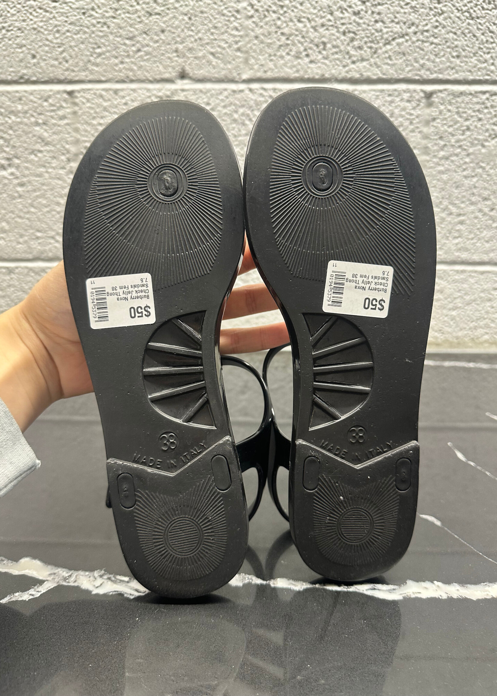 Burberry Nova Check Jelly Thong Sandals Fem 38