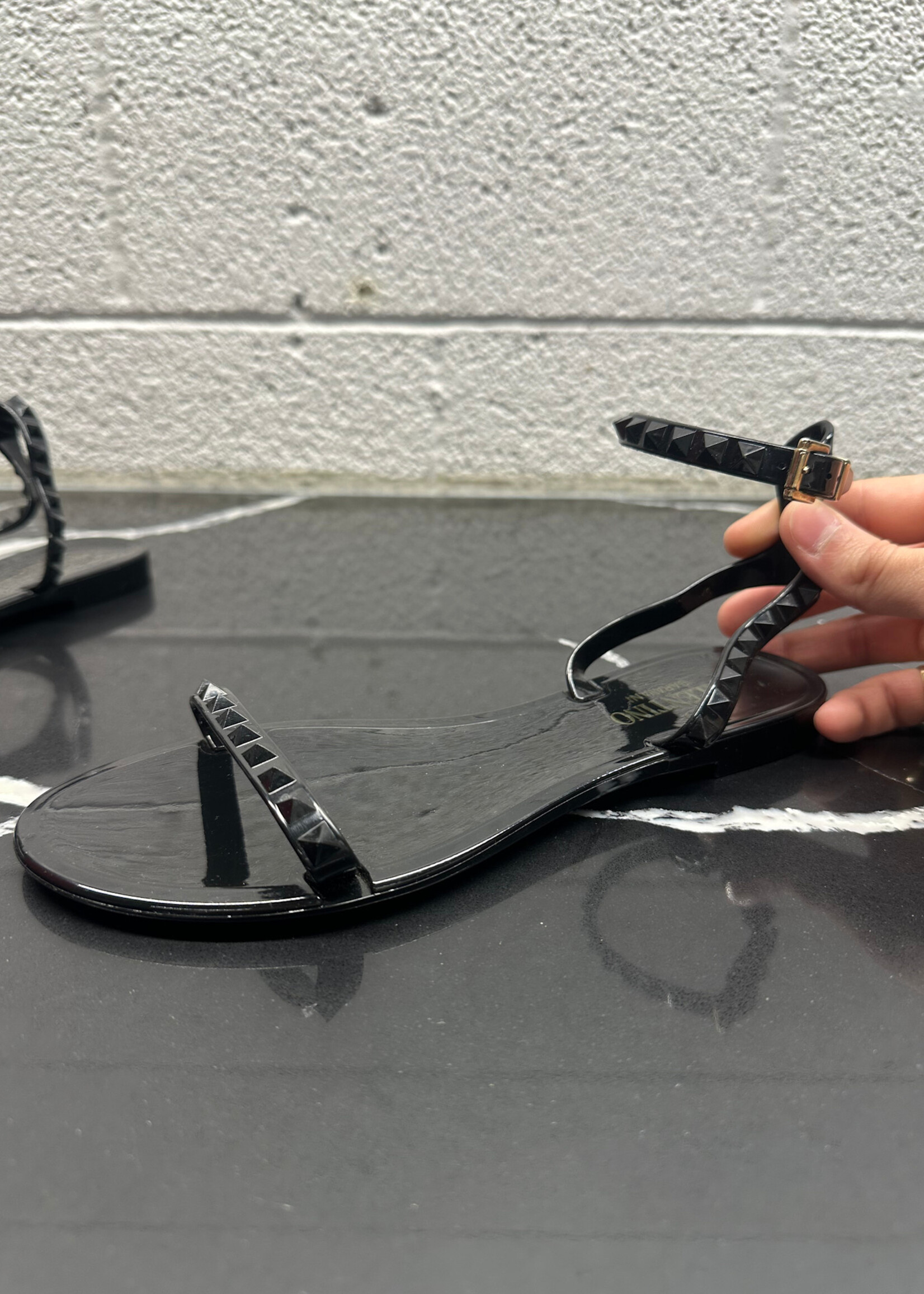 Valentino Garavanti Rockstud Black Sandals Fem 37