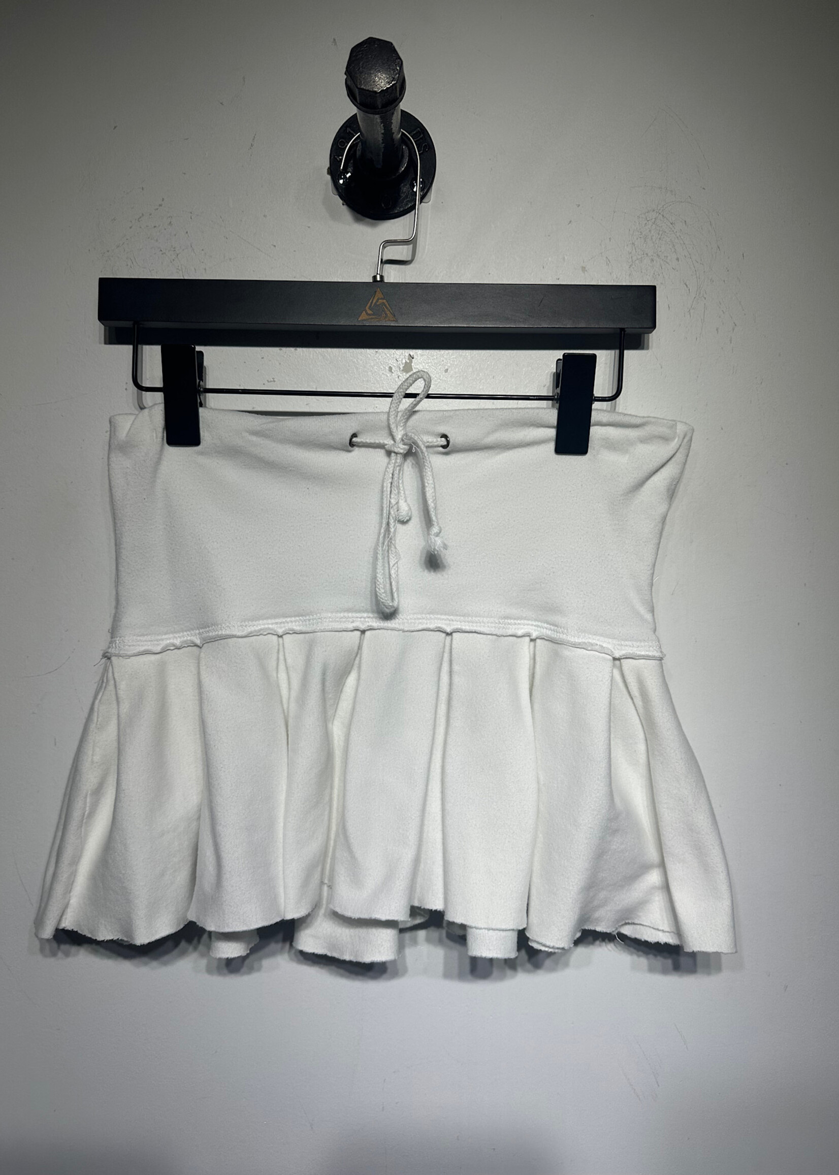 GUESS JEANS WHITE PLEATED SKIRT 27 AS IS