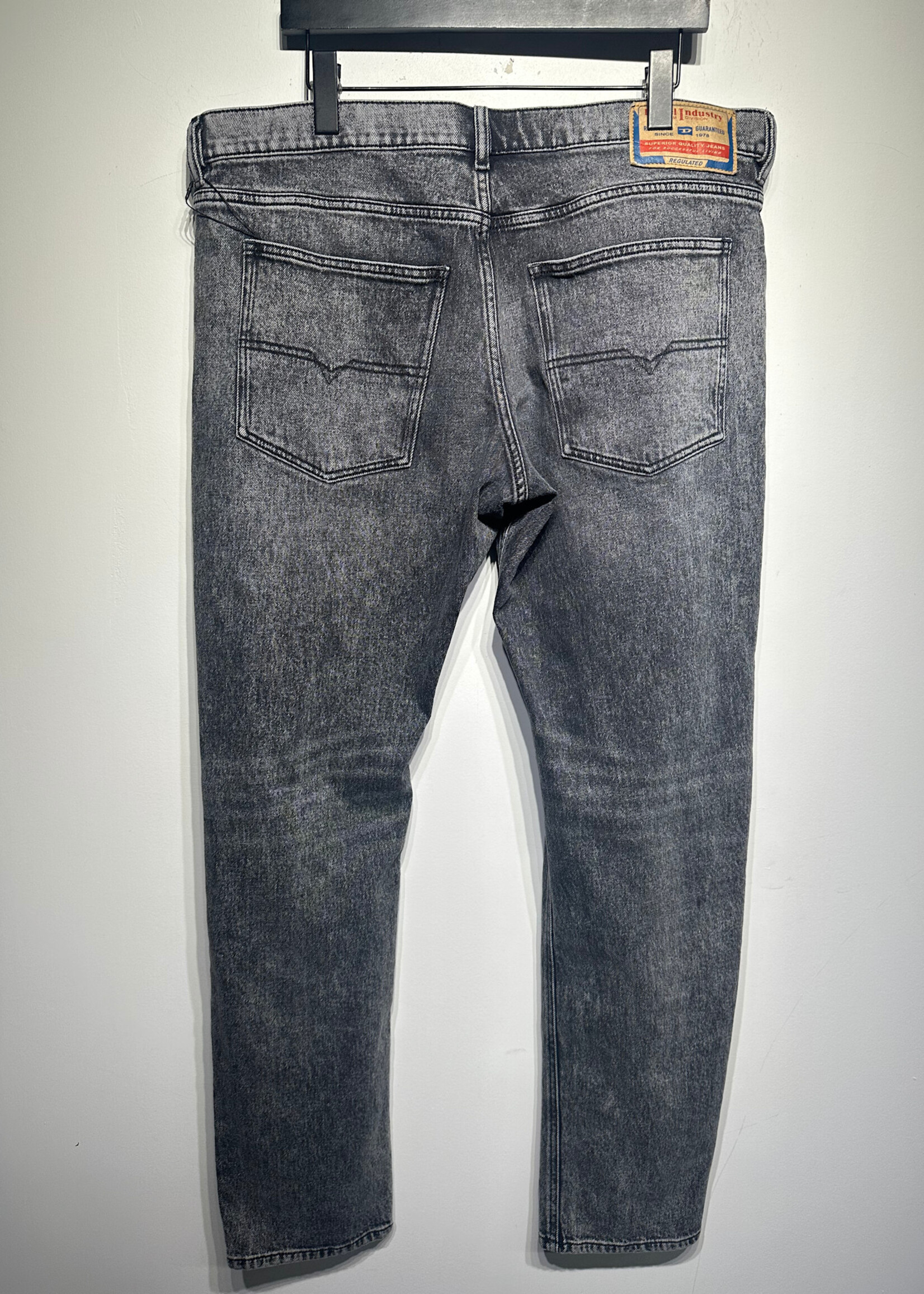 Diesel Grey Wash Knee Rip Jeans Masc 40