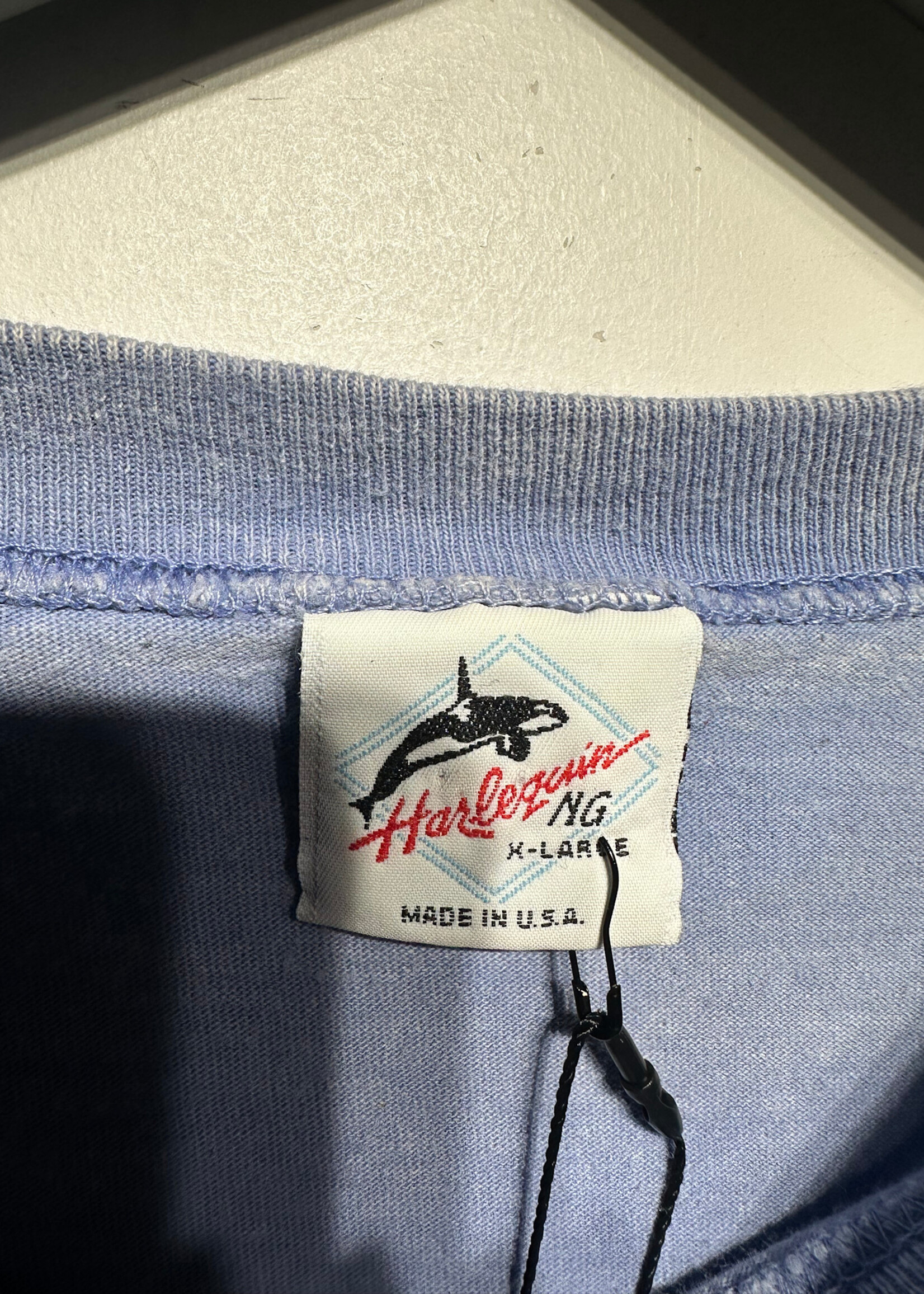 Harlequin Vintage Wolves Tee XL