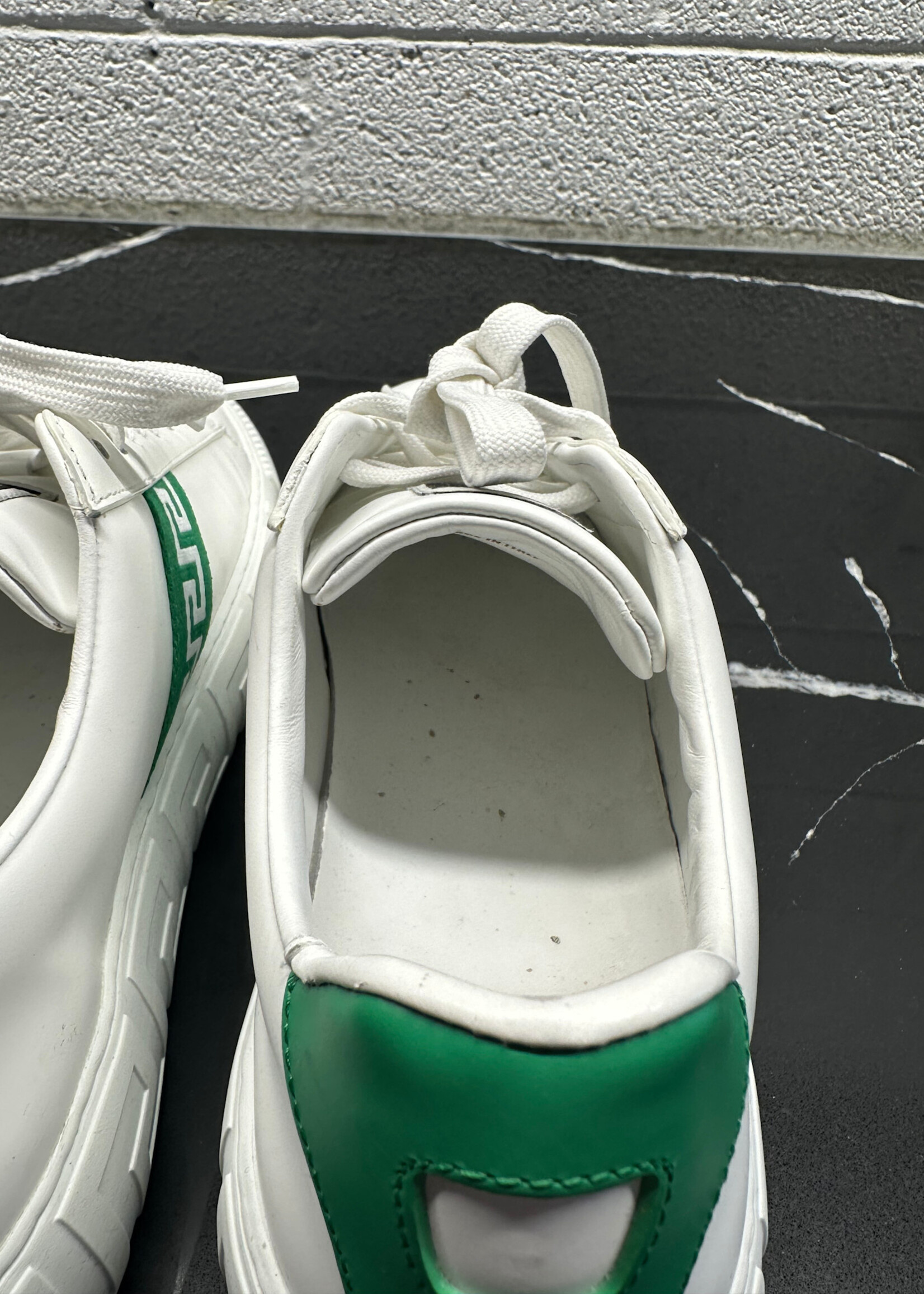 Versace White Grecca Print Sneakers 42/9