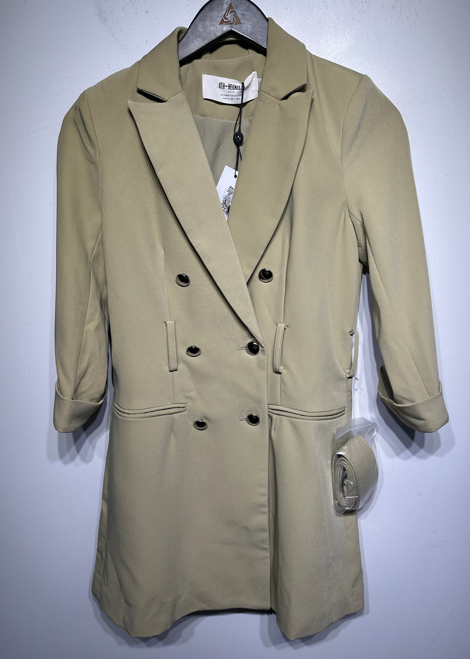 NWT 4th & Reckless Beige Belted Trench Fem XS