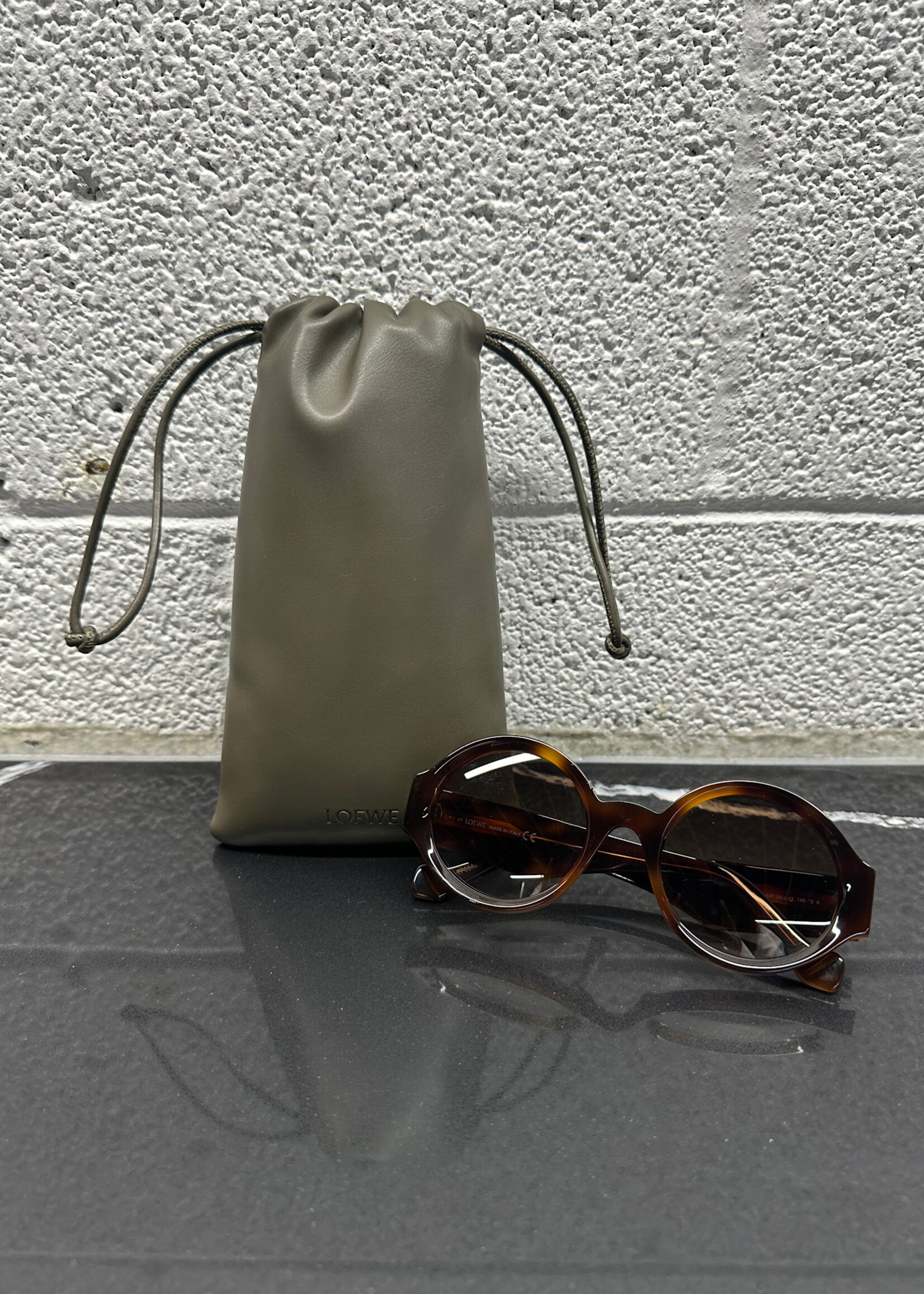 LOEWE ROUND GRADIENT SUNGLASSES OS