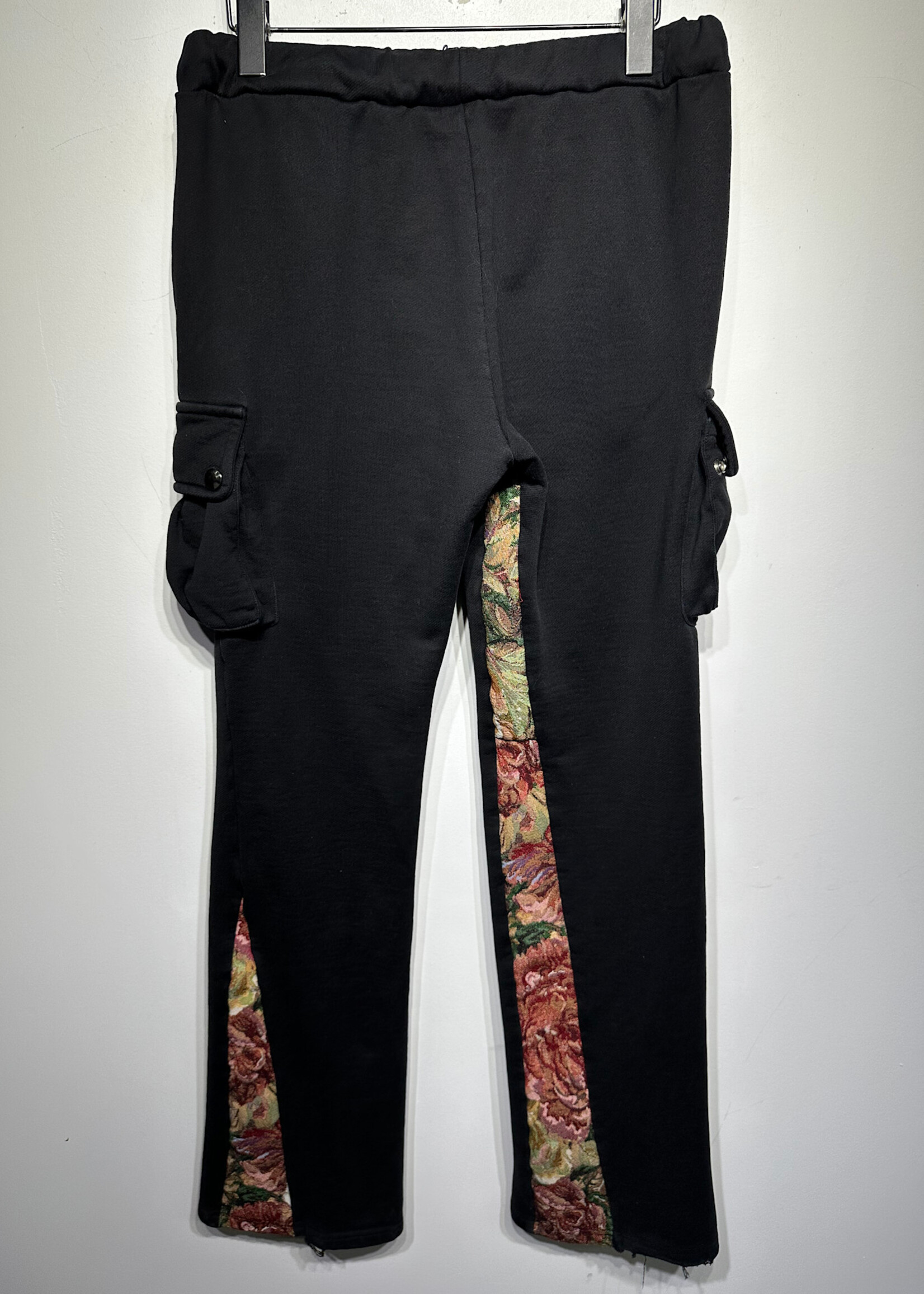 Valabasas Floral Flare Black Sweats L