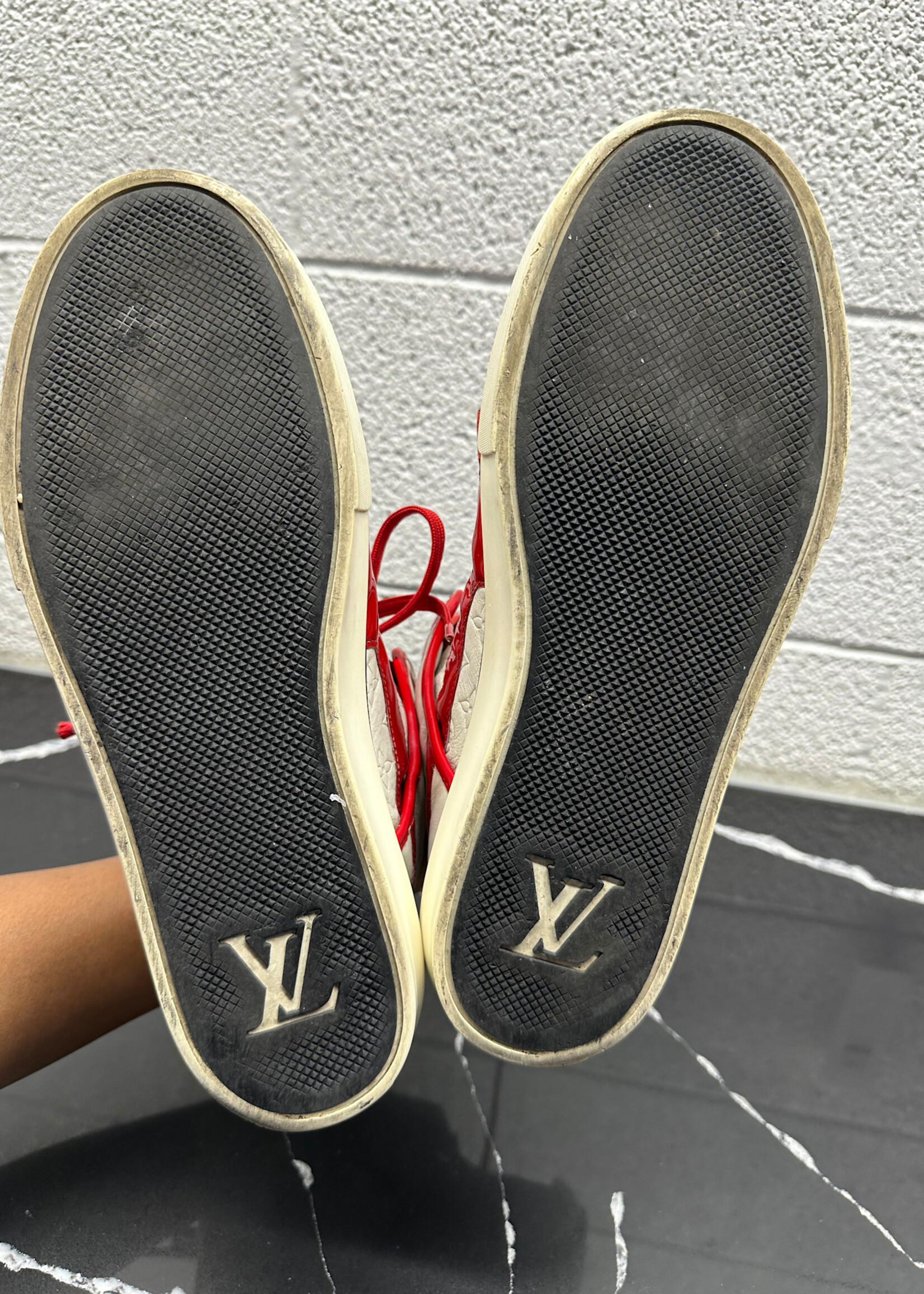 Louis Vuitton White/Red Mid Top Sneaker Masc 8