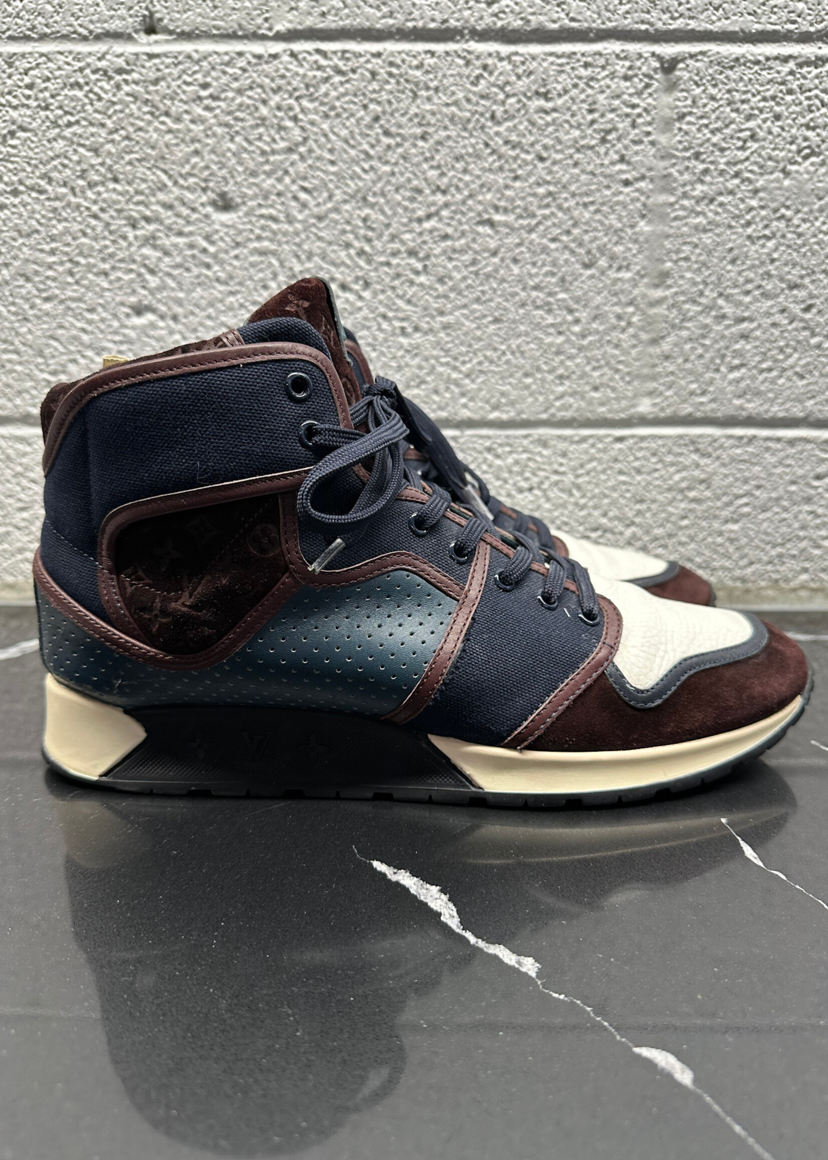 Louis Vuitton Navy/Brown Monogram Hi Tops Masc 9