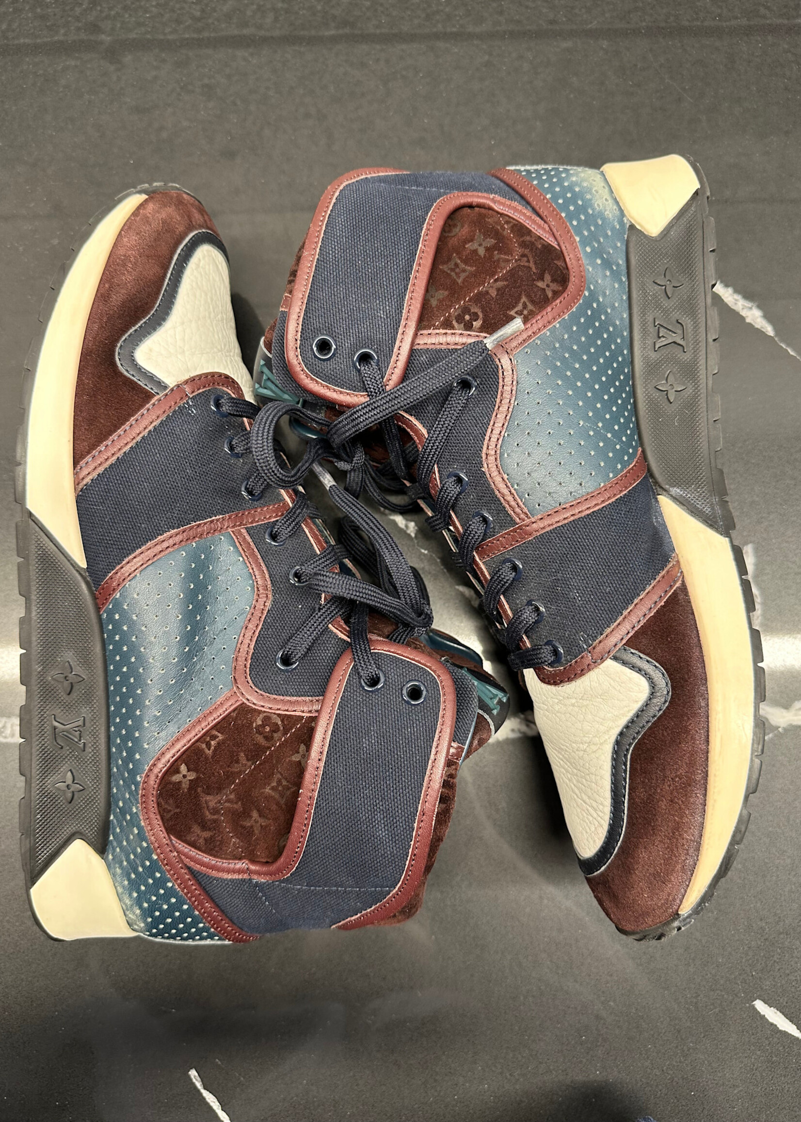 Louis Vuitton Navy/Brown Monogram Hi Tops Masc 9