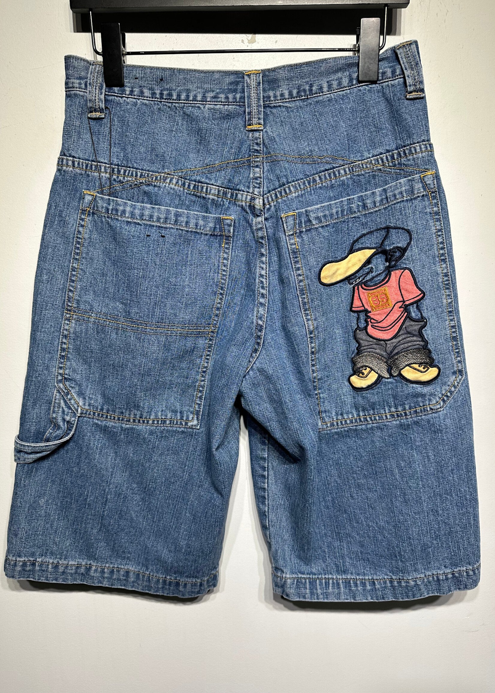 VINTAGE NOBO EMBROIDERED JORTS 32