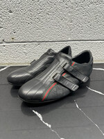 GUCCI LEATHER STRAP ON SNEAKERS 8.5