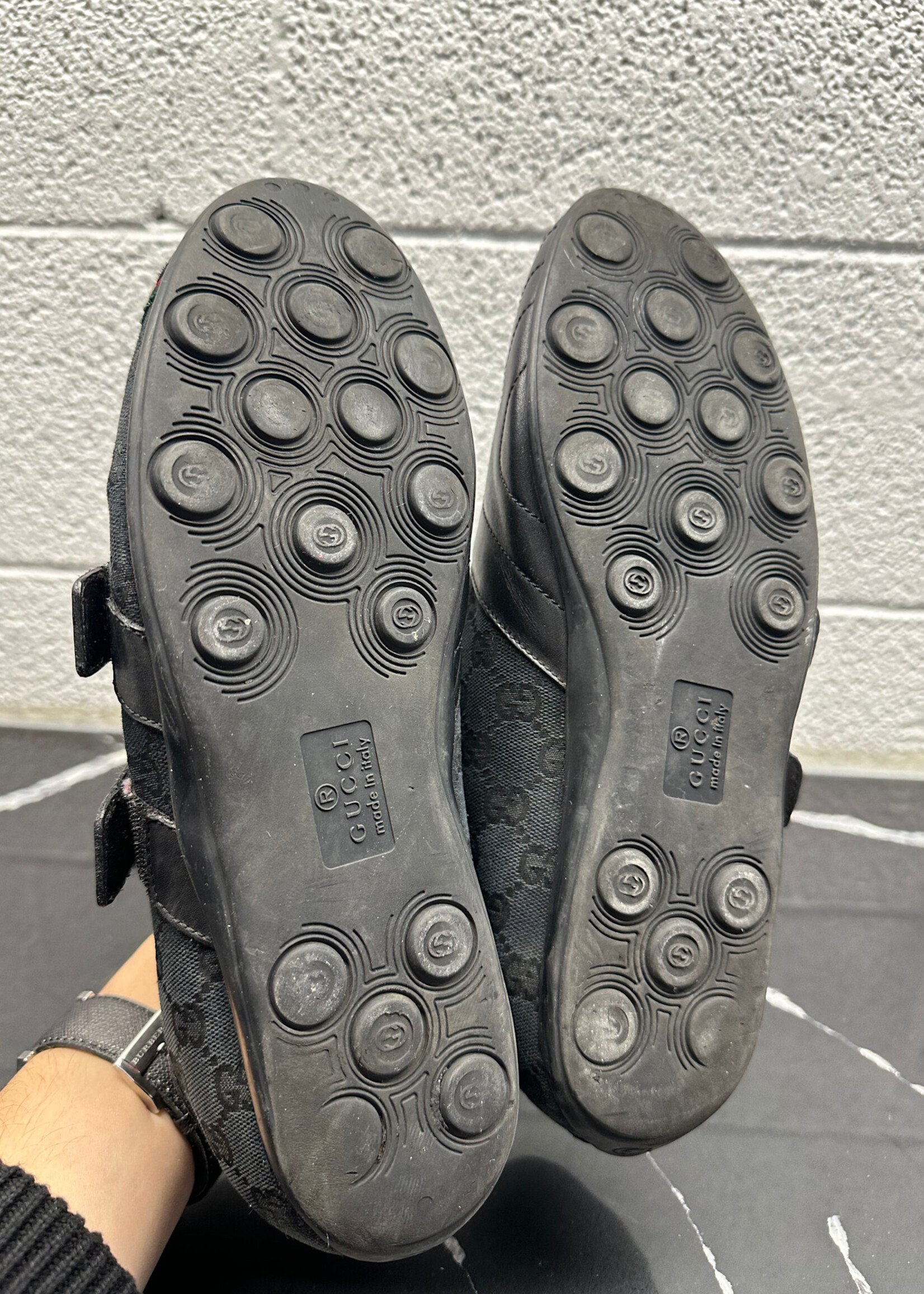 GUCCI LEATHER STRAP ON SNEAKERS 8.5