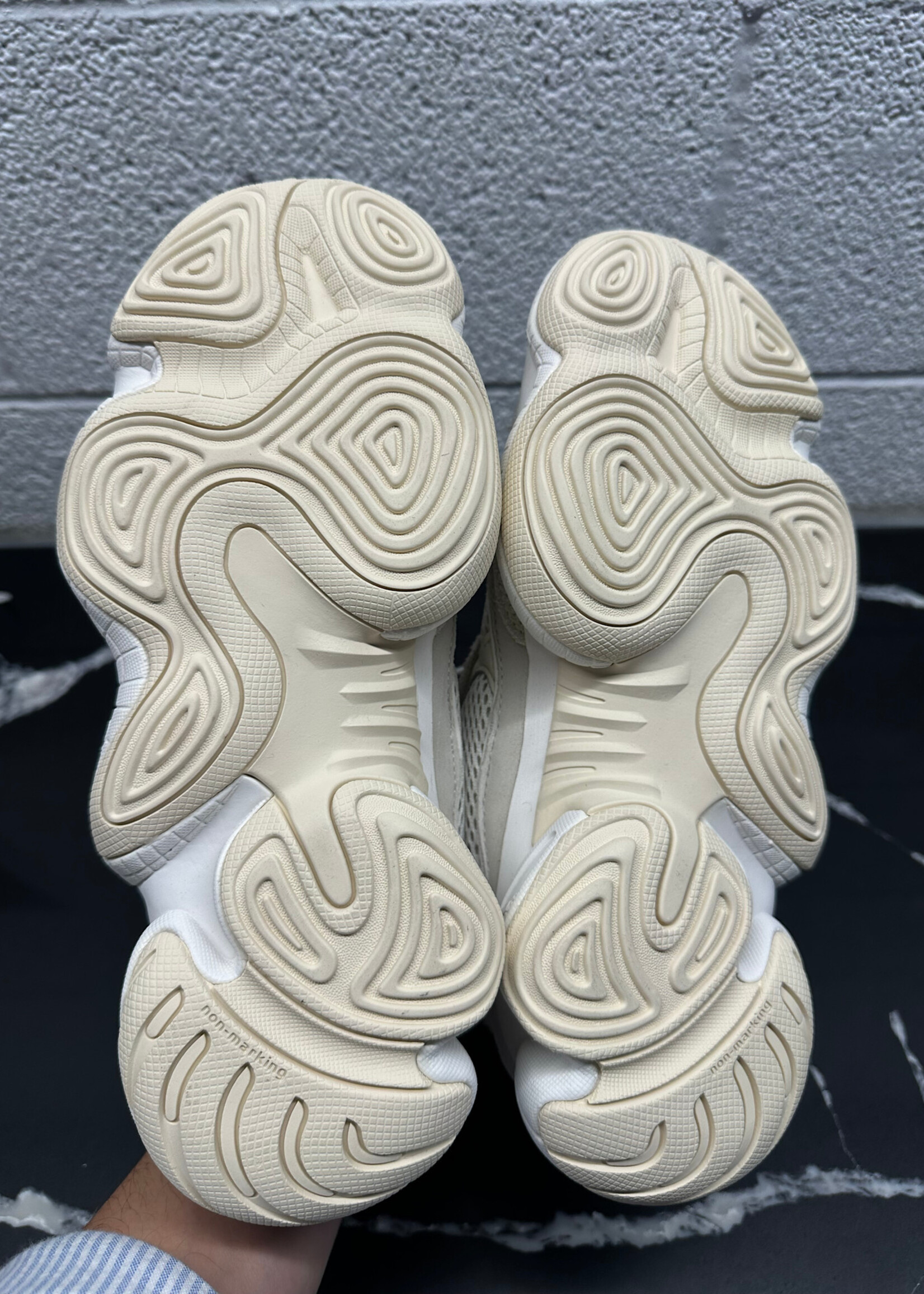 Yeezy 500 Bone White ID5114 Shoes W/Box Masc 8.5