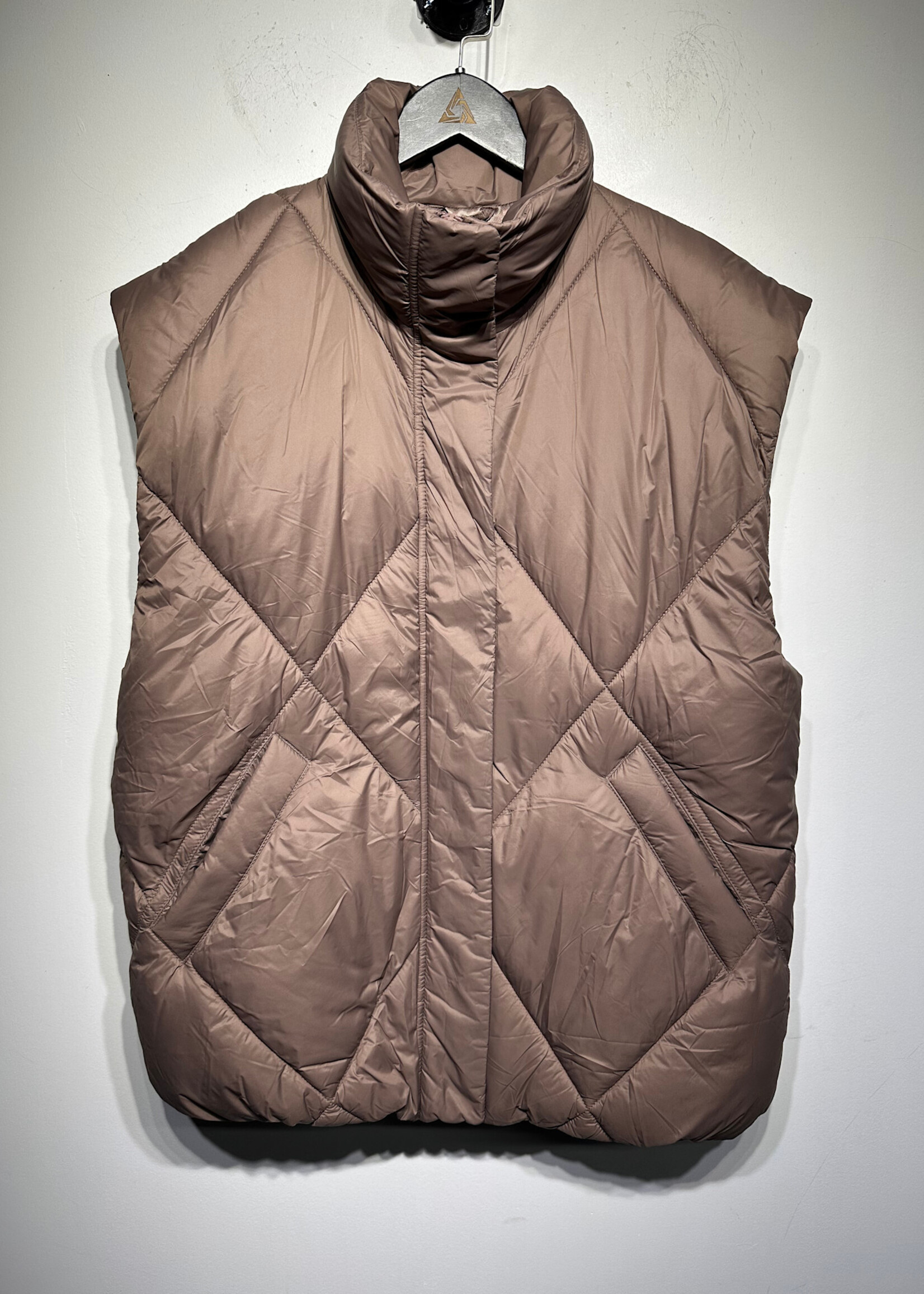 NWT Aebrcrombie Quilted Puffer Vest S