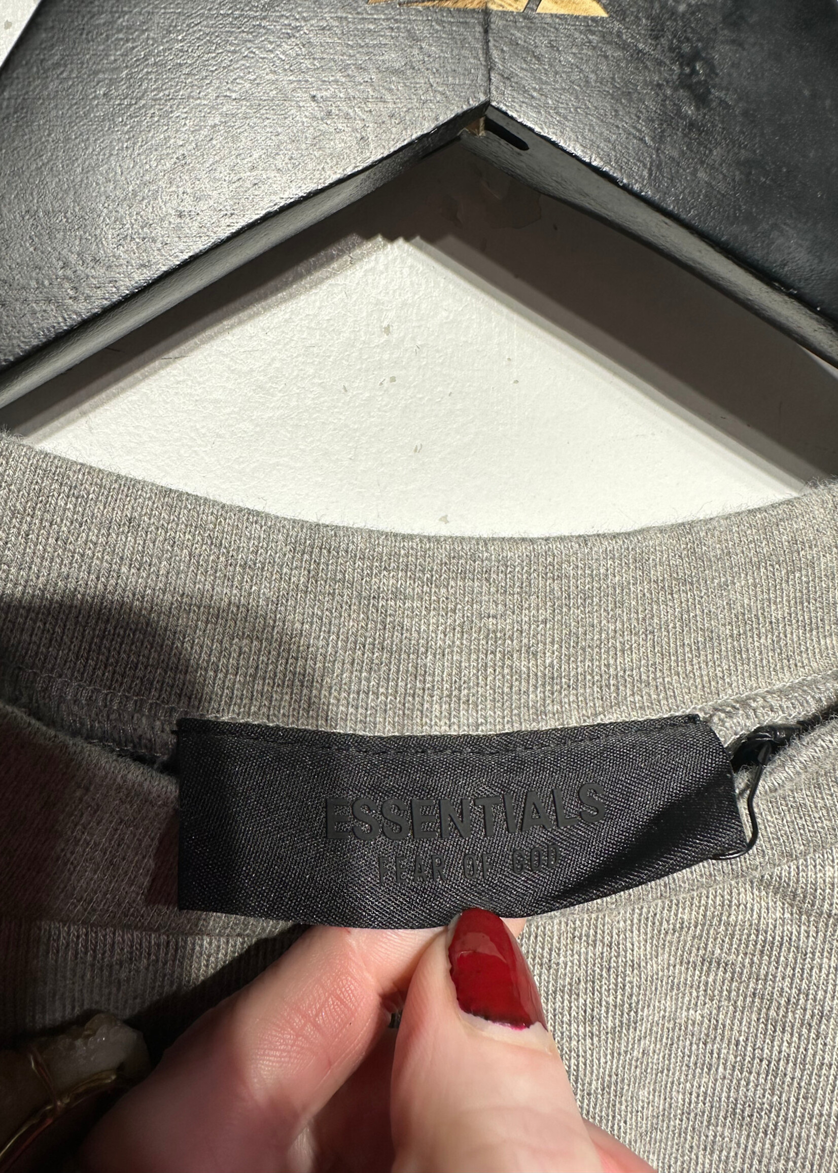 Essential Logo Grey Sweatshirt Tee XL