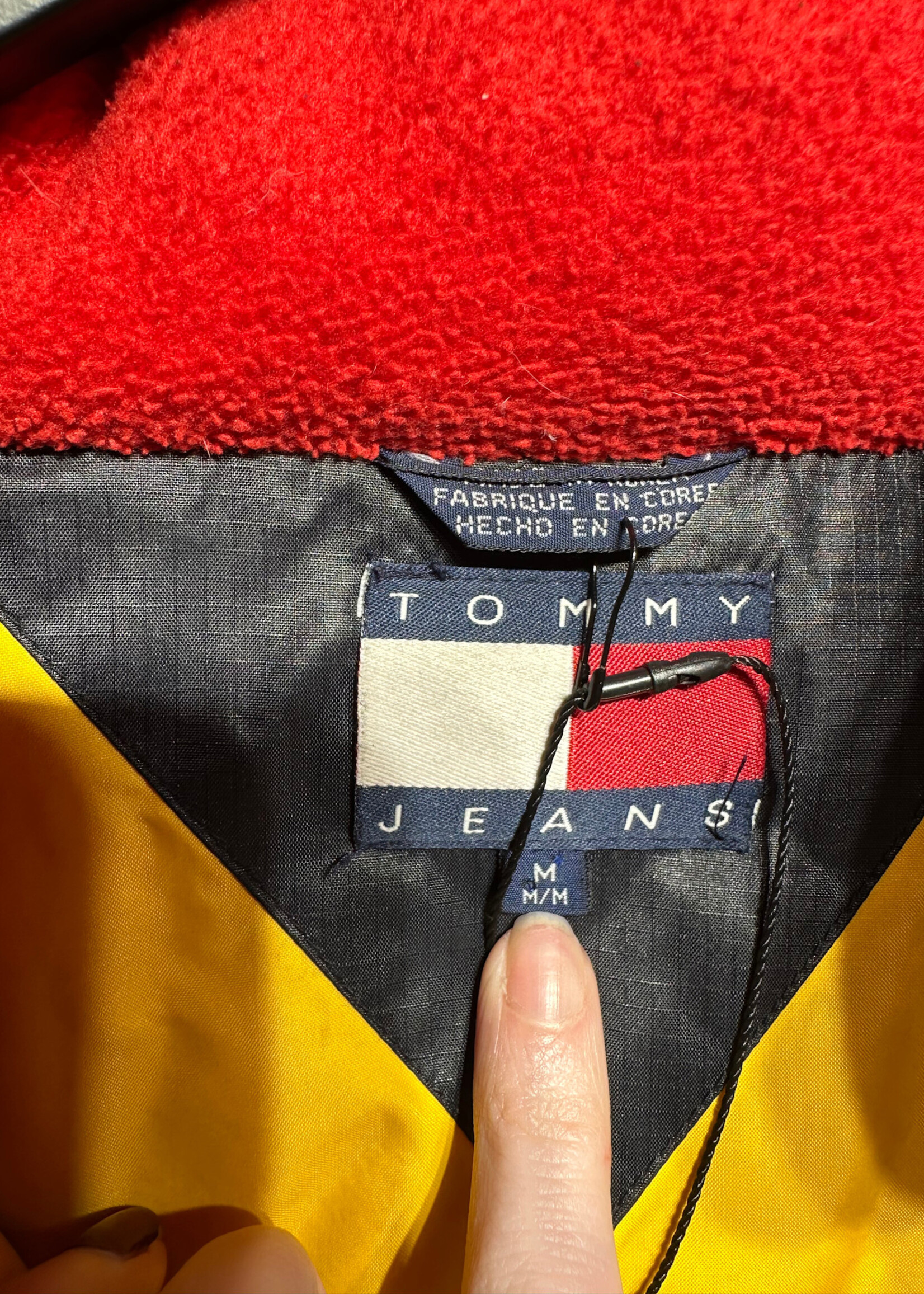 Tommy Jeans Vintage Black/Red Puffer As is