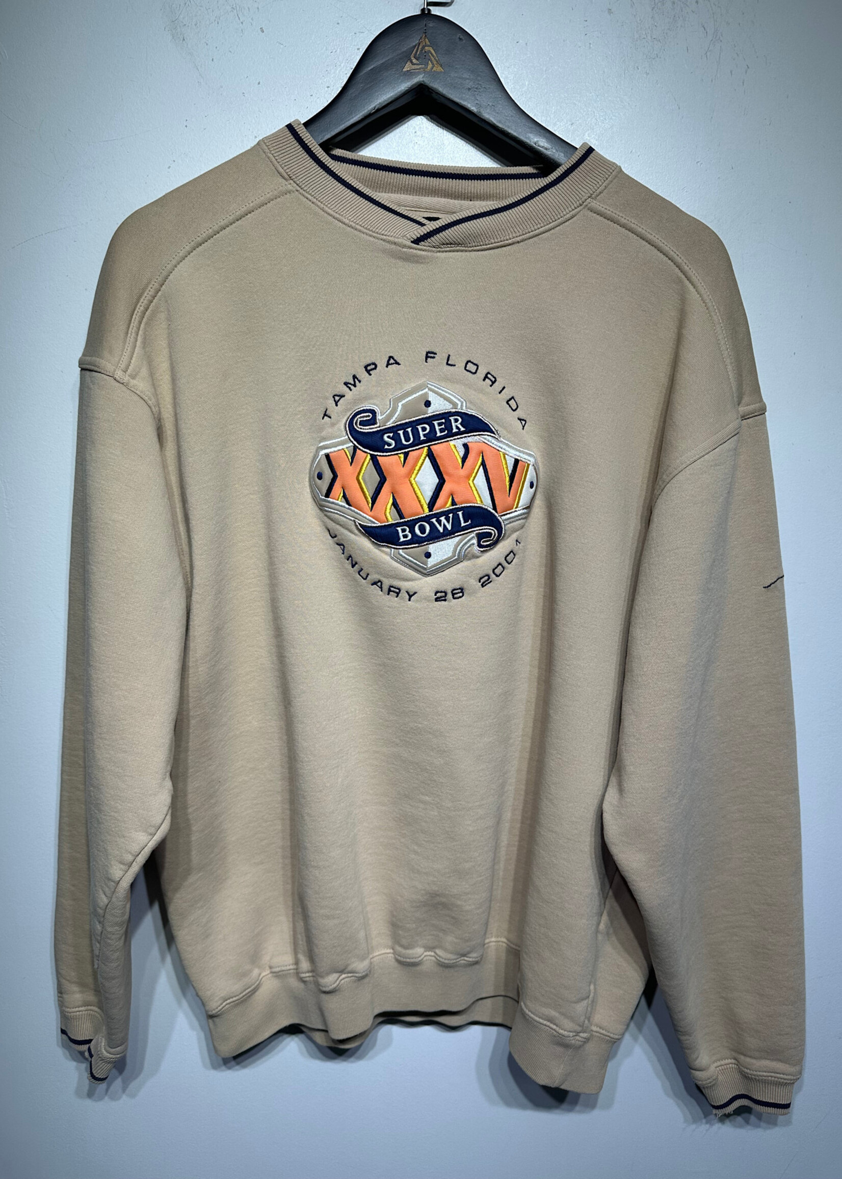 01 Superbowl Tampa FL Beige Sweatshirt Unisex L