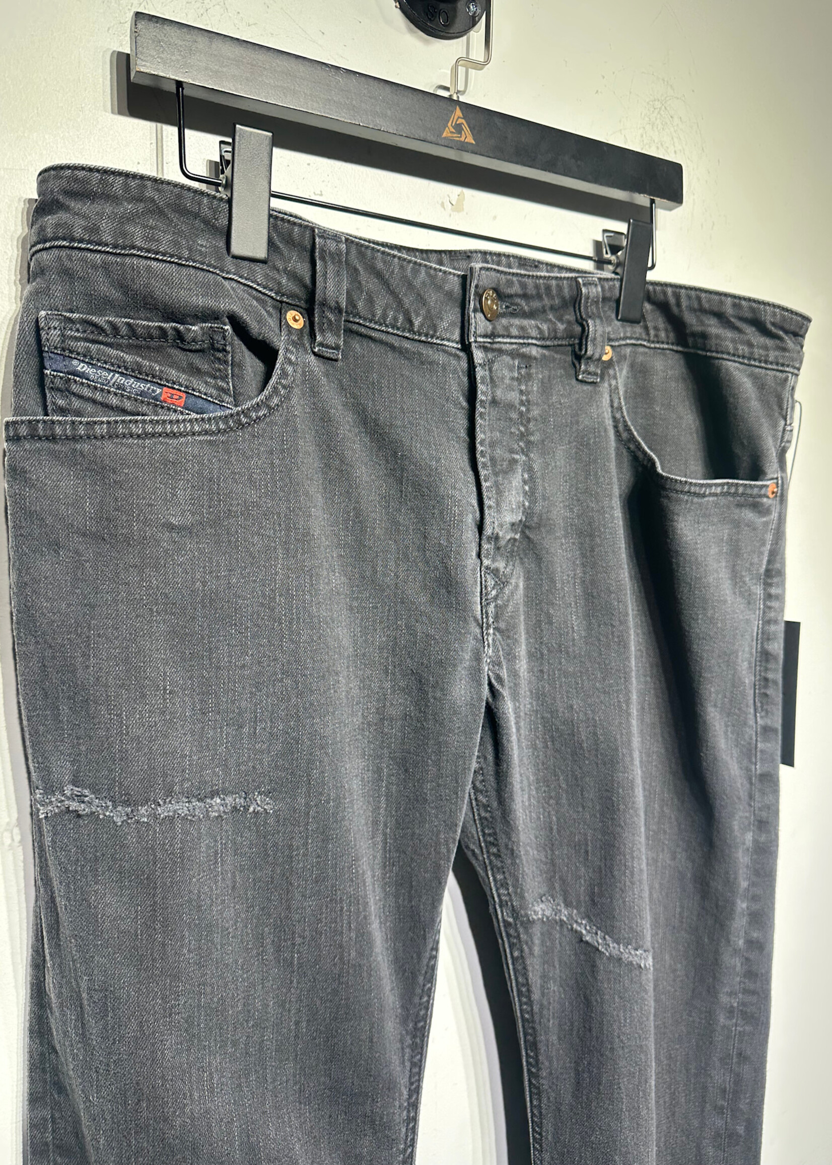 Diesel Black Wash Straight Cut Jeans Unisex 36